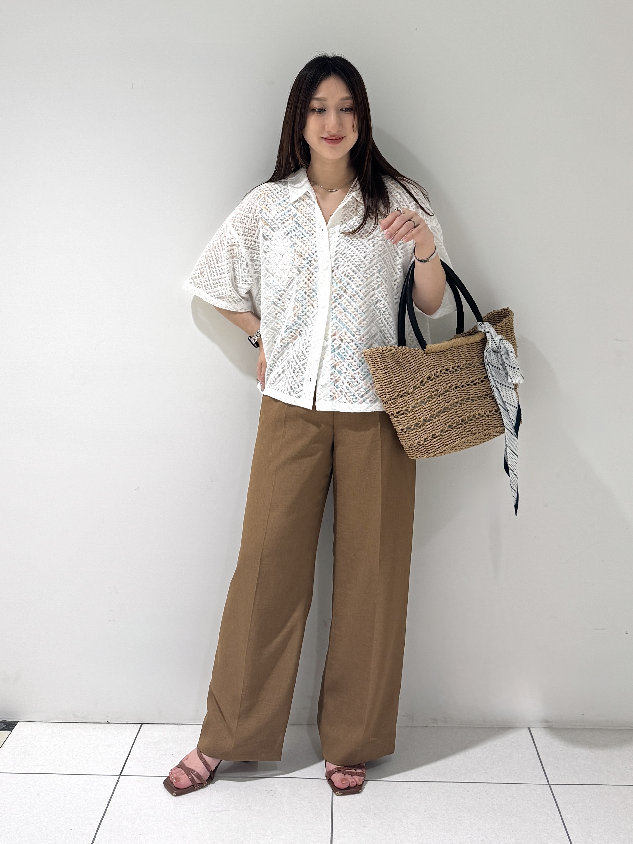 そんさんの「INDIVI｜【洗える／メッシュ素材／SETUP可能】半袖シアージャケット」を使ったコーディネート