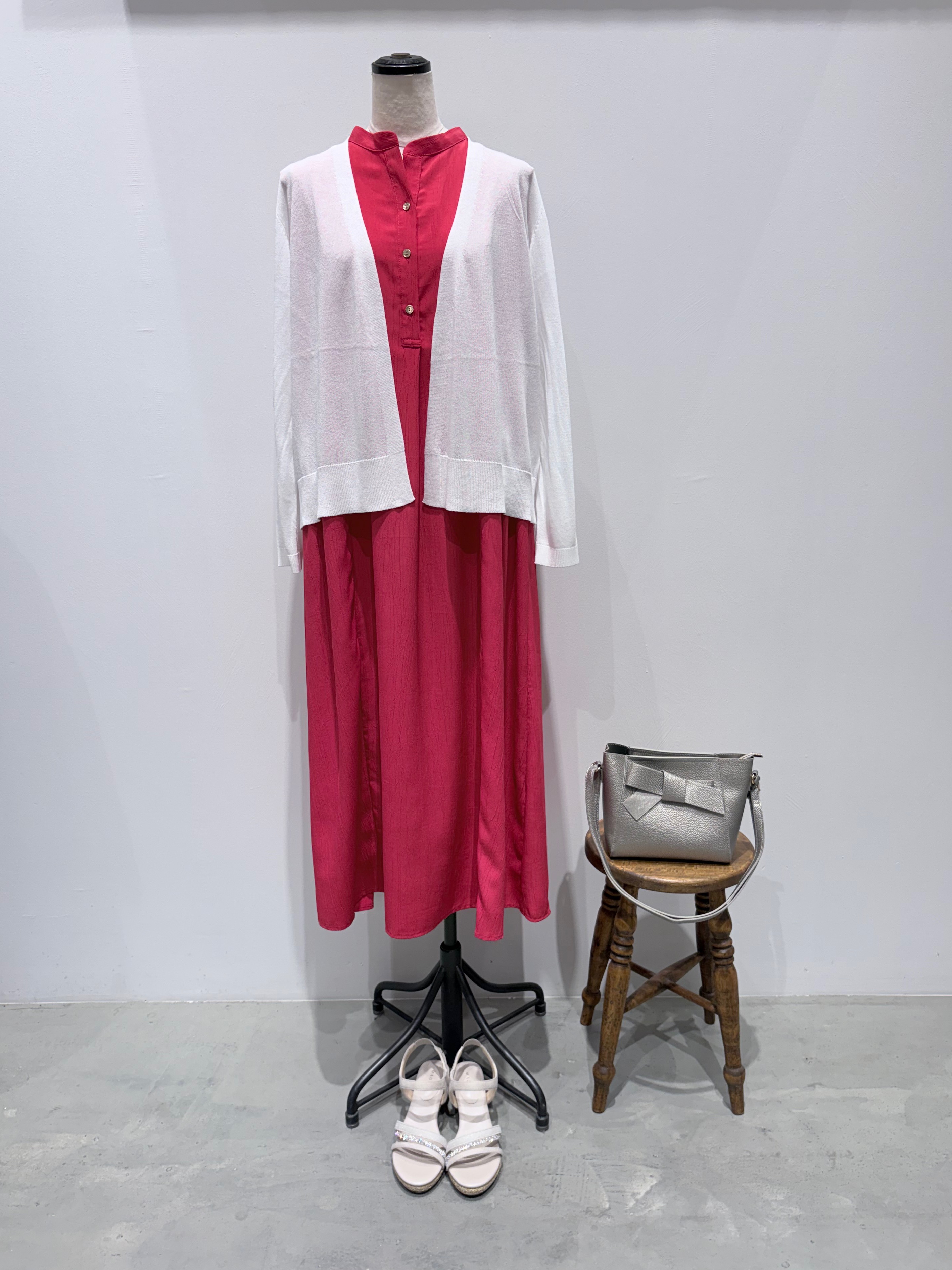 ARISAさんの「grove｜高評価！【接触冷感／UVカットetc】ベーシックショートカーディガン」を使ったコーディネート