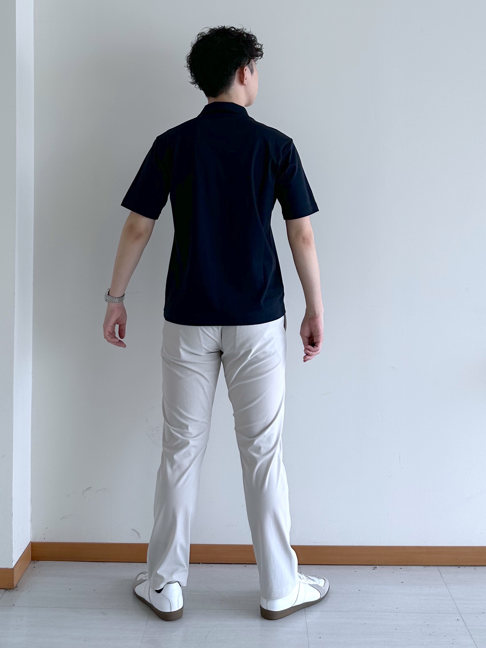 イッシーさんの「TAKEO KIKUCHI｜【接触冷感】アイスクリアコットン ワンポイント ポロシャツ」を使ったコーディネート