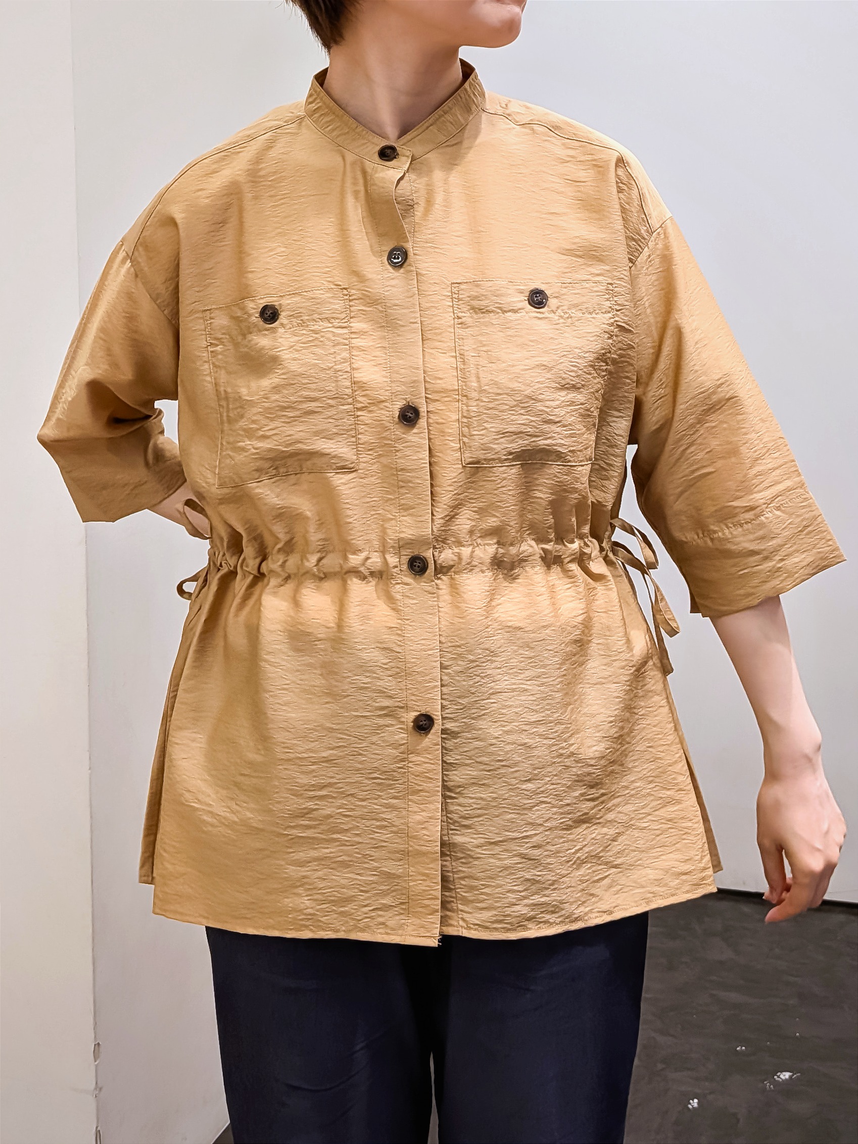 やまちゃんさんの「grove｜5分袖ver登場！【体型カバー・洗える】シアーサファリシャツジャケット」を使ったコーディネート