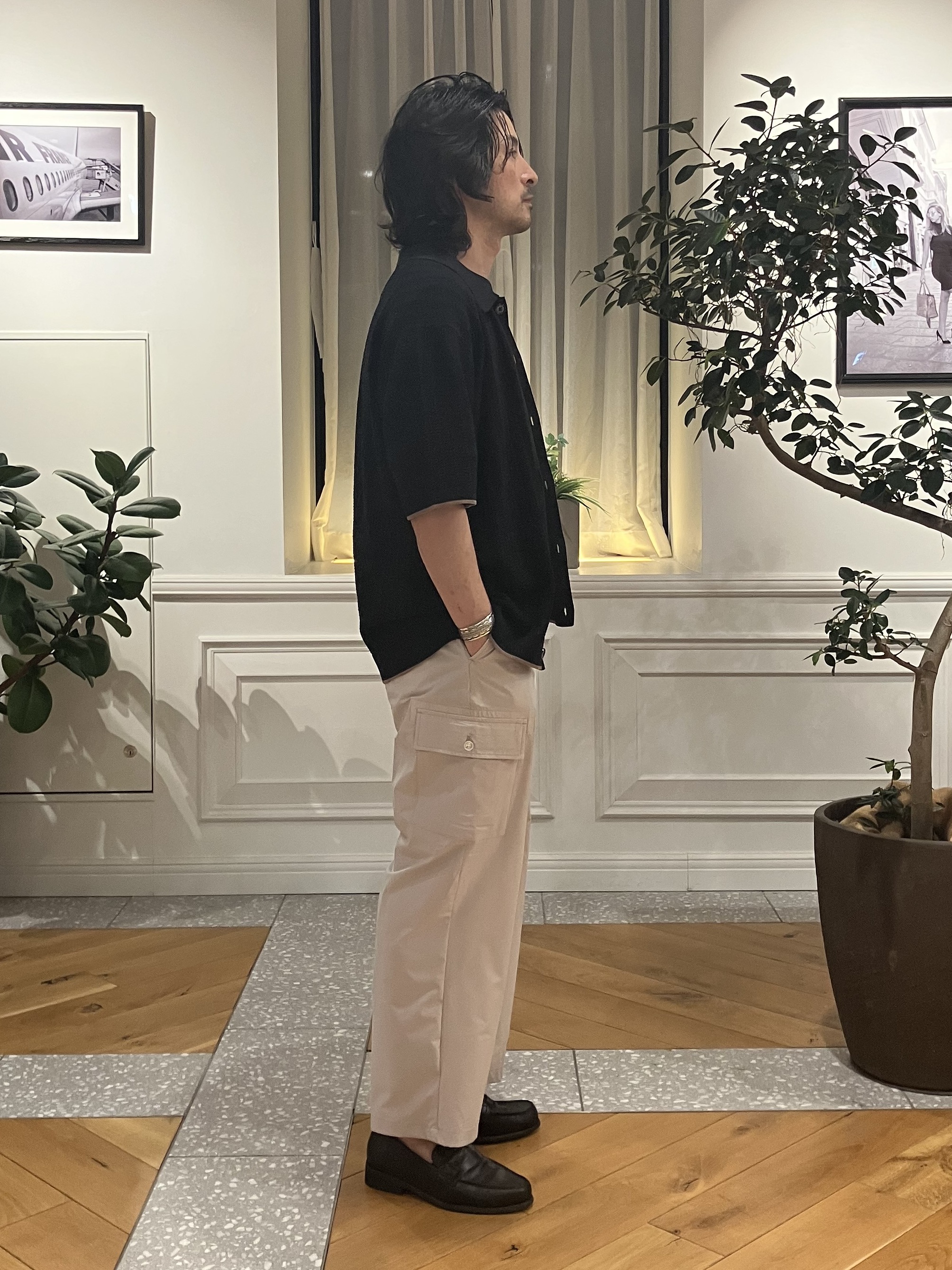 junyaさんの「DRESSTERIOR｜【Safari5月号掲載】ウォッシャブル キューバニットシャツ」を使ったコーディネート