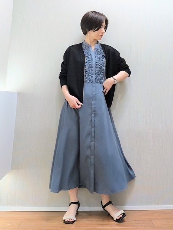 ミズタさんの「UNTITLED｜【アンサンブル可/日除け・冷房対策】シアーレーヨンZIPカーディガン」を使ったコーディネート
