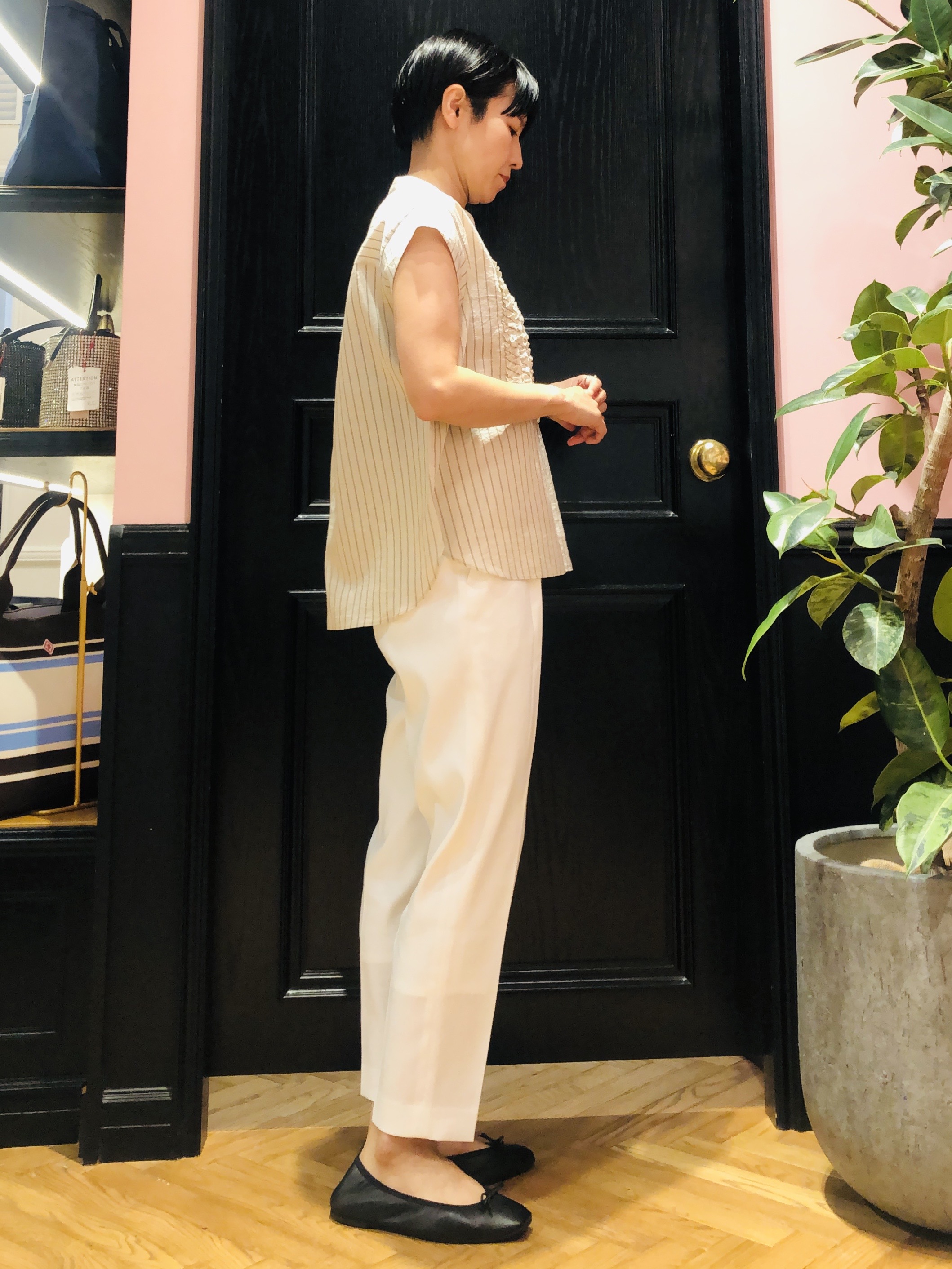 OGATAさんの「DRESSTERIOR｜ストライプフレンチスリーブフリルブラウス」を使ったコーディネート