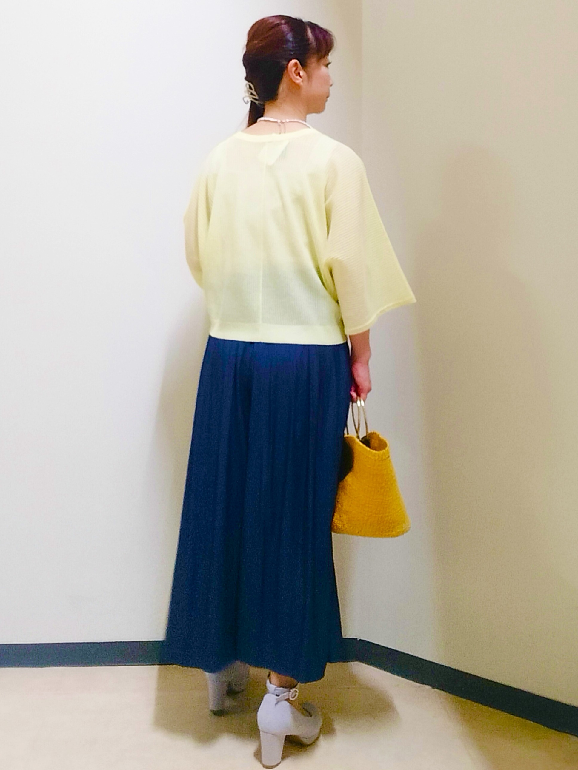 花さんの「Reflect｜【前後2WAY】オフボディ リラクシーニット」を使ったコーディネート