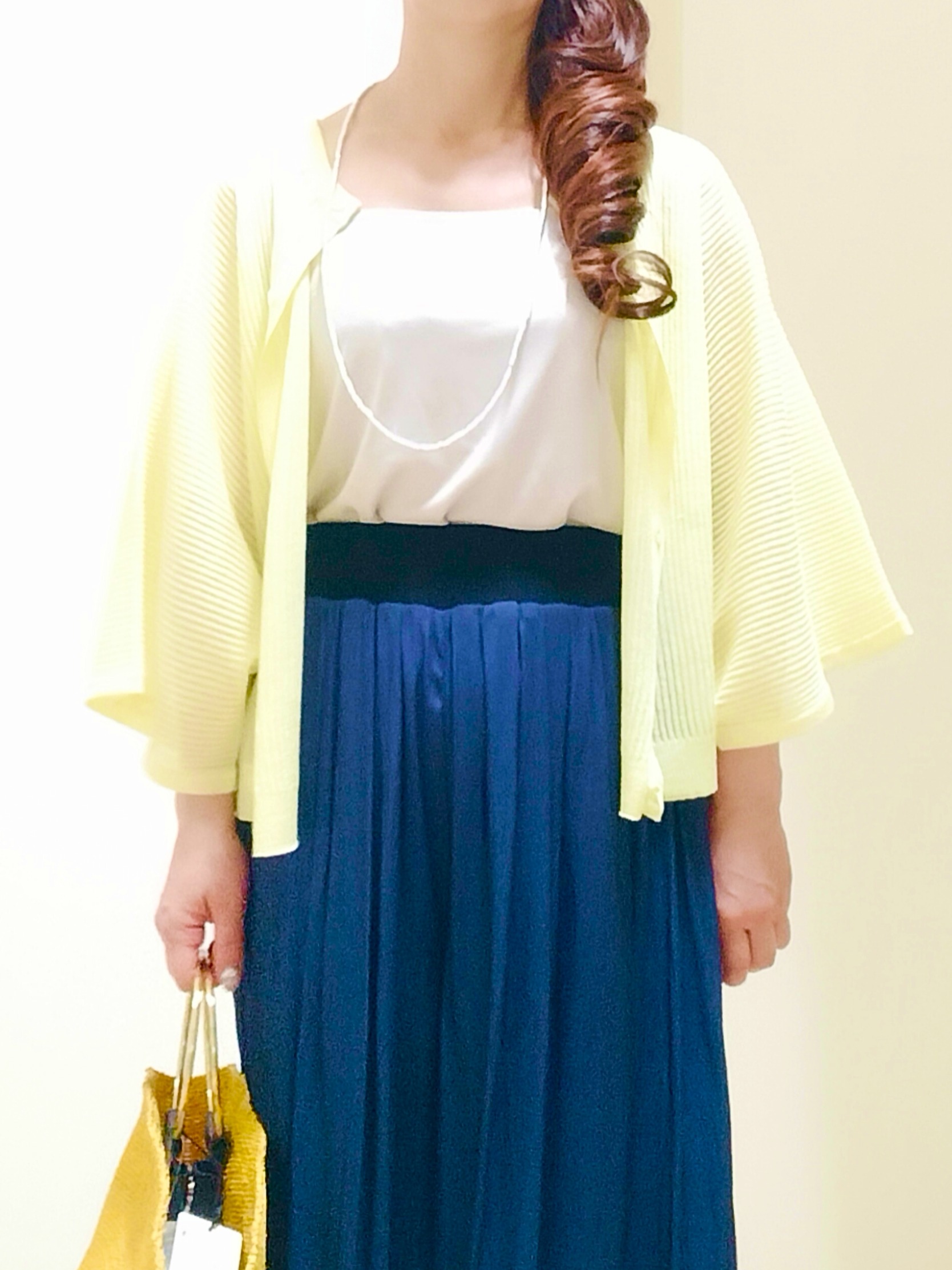 花さんの「Reflect｜【前後2WAY】オフボディ リラクシーニット」を使ったコーディネート