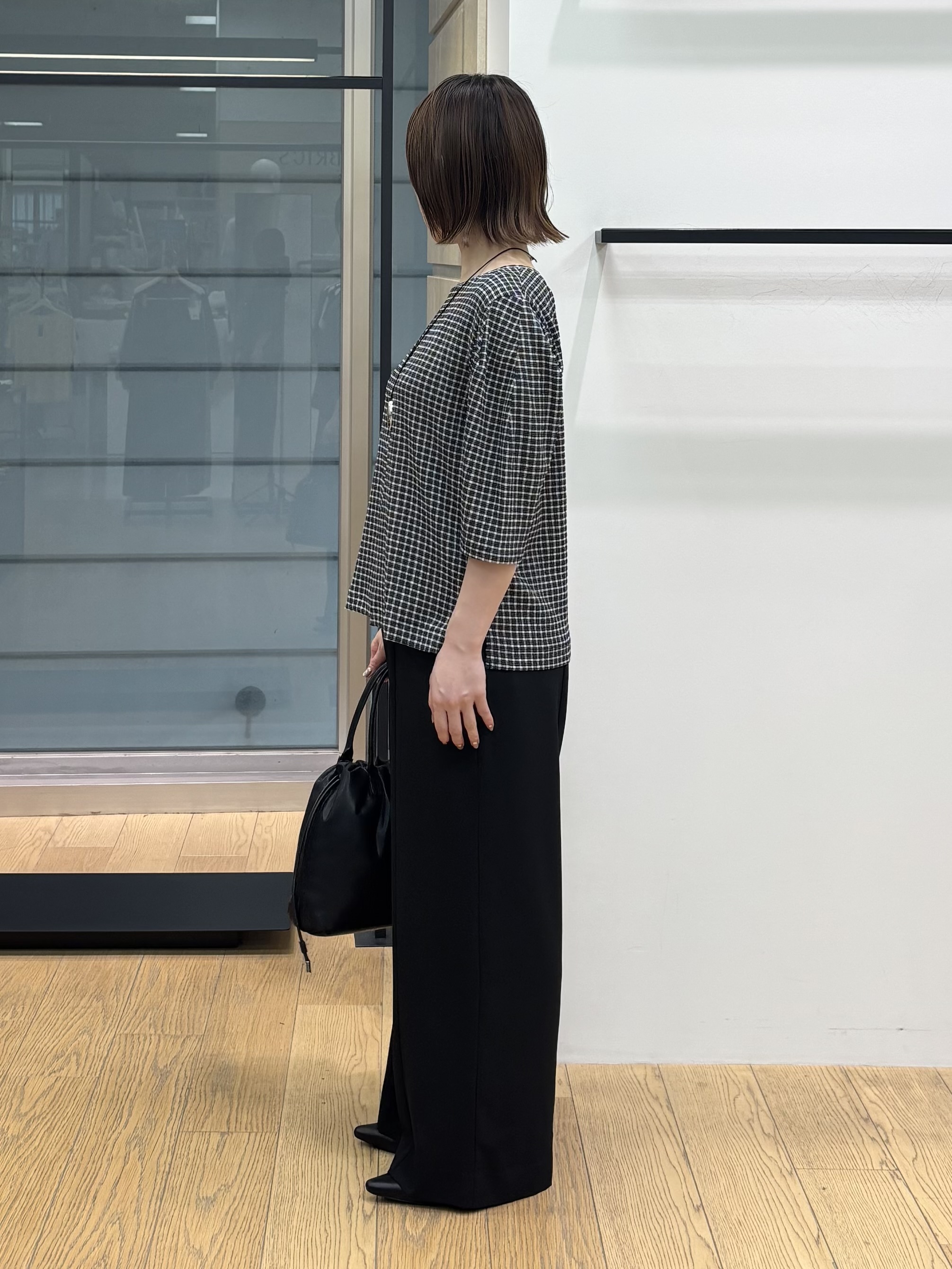 asamiさんの「INDIVI｜【UVケア／吸汗速乾】チェック柄タックボリュームスリーブトップス」を使ったコーディネート