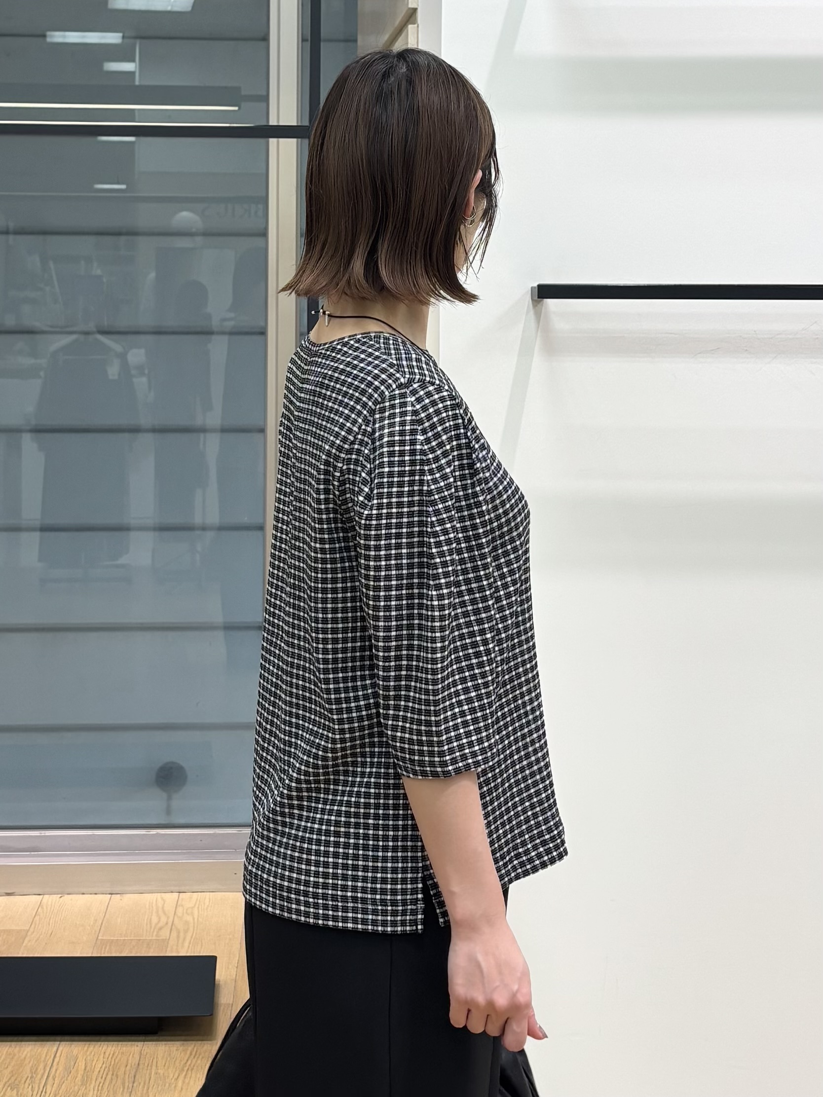 asamiさんの「INDIVI｜【UVケア／吸汗速乾】チェック柄タックボリュームスリーブトップス」を使ったコーディネート