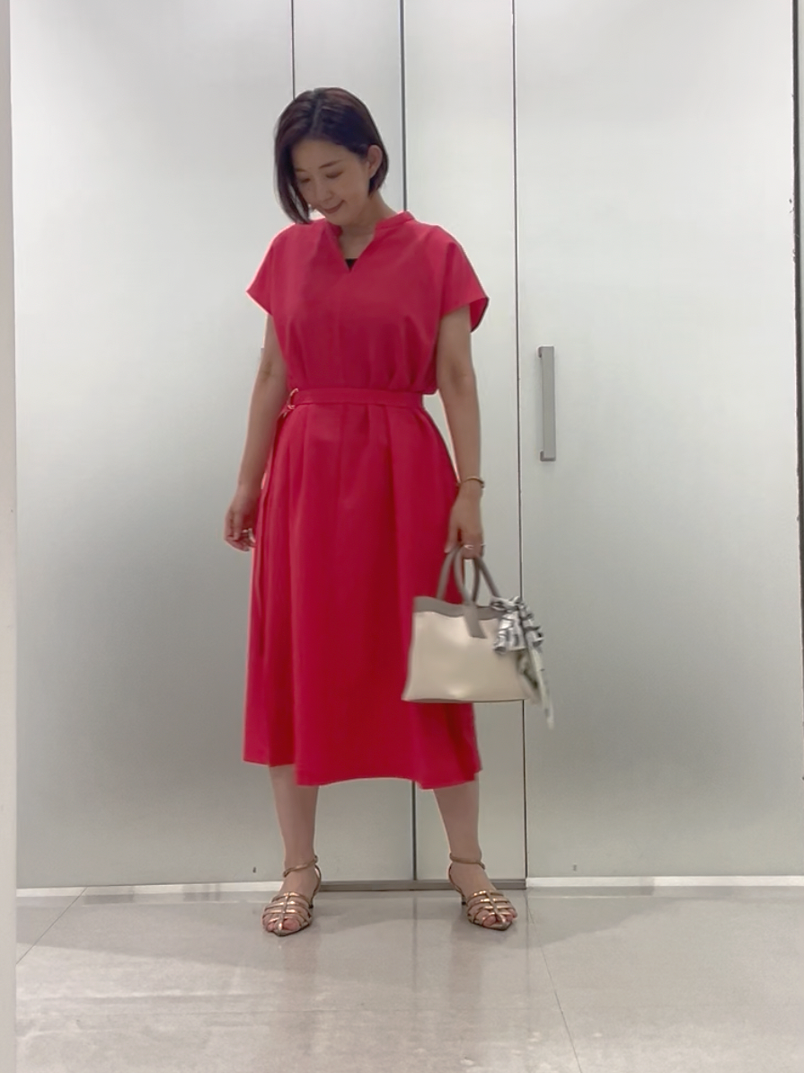 まどかさんの「UNTITLED｜【UV/接触冷感/遮熱/通気性】スラブバンドカラーワンピース」を使ったコーディネート
