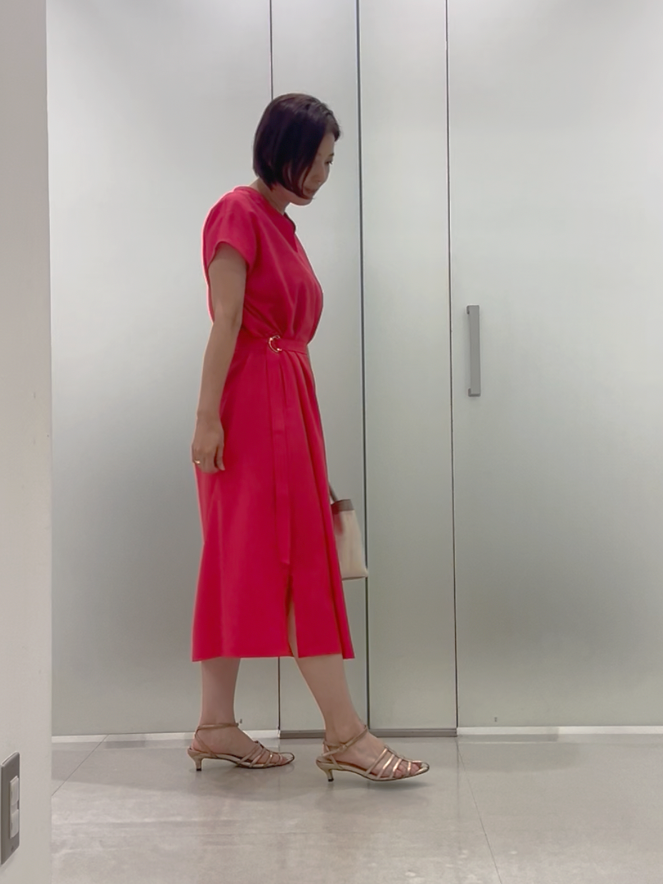 まどかさんの「UNTITLED｜【UV/接触冷感/遮熱/通気性】スラブバンドカラーワンピース」を使ったコーディネート