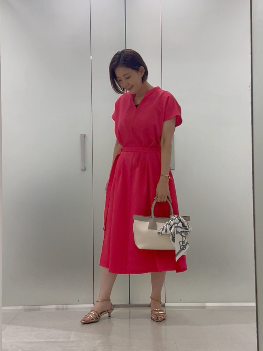 まどかさんの「UNTITLED｜【UV/接触冷感/遮熱/通気性】スラブバンドカラーワンピース」を使ったコーディネート