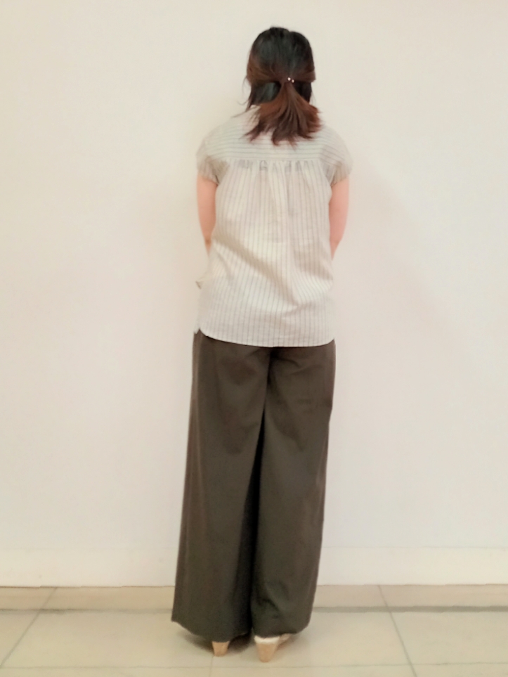 emiさんの「DRESSTERIOR｜ストライプフレンチスリーブフリルブラウス」を使ったコーディネート