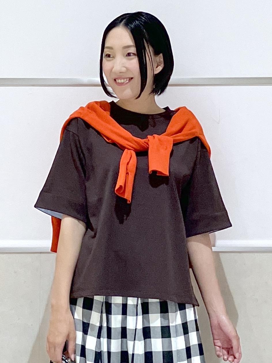 eriko さんの「Dessin｜【汗シミ防止/UVカット】配色スリーブ 五分袖プルオーバー」を使ったコーディネート