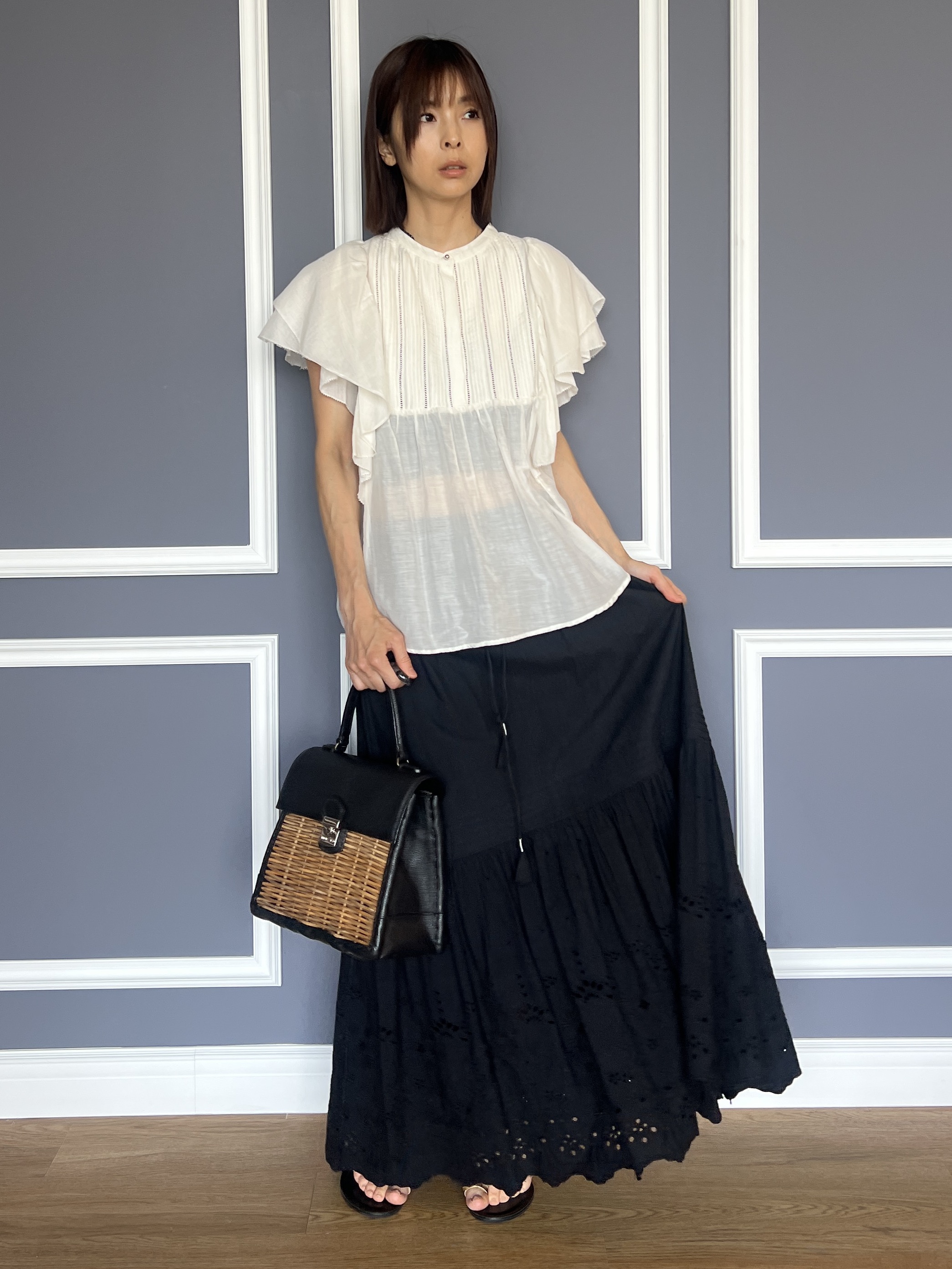 misaさんの「DRESSTERIOR｜コットンシルク ラッフルスリーブ ブラウス」を使ったコーディネート