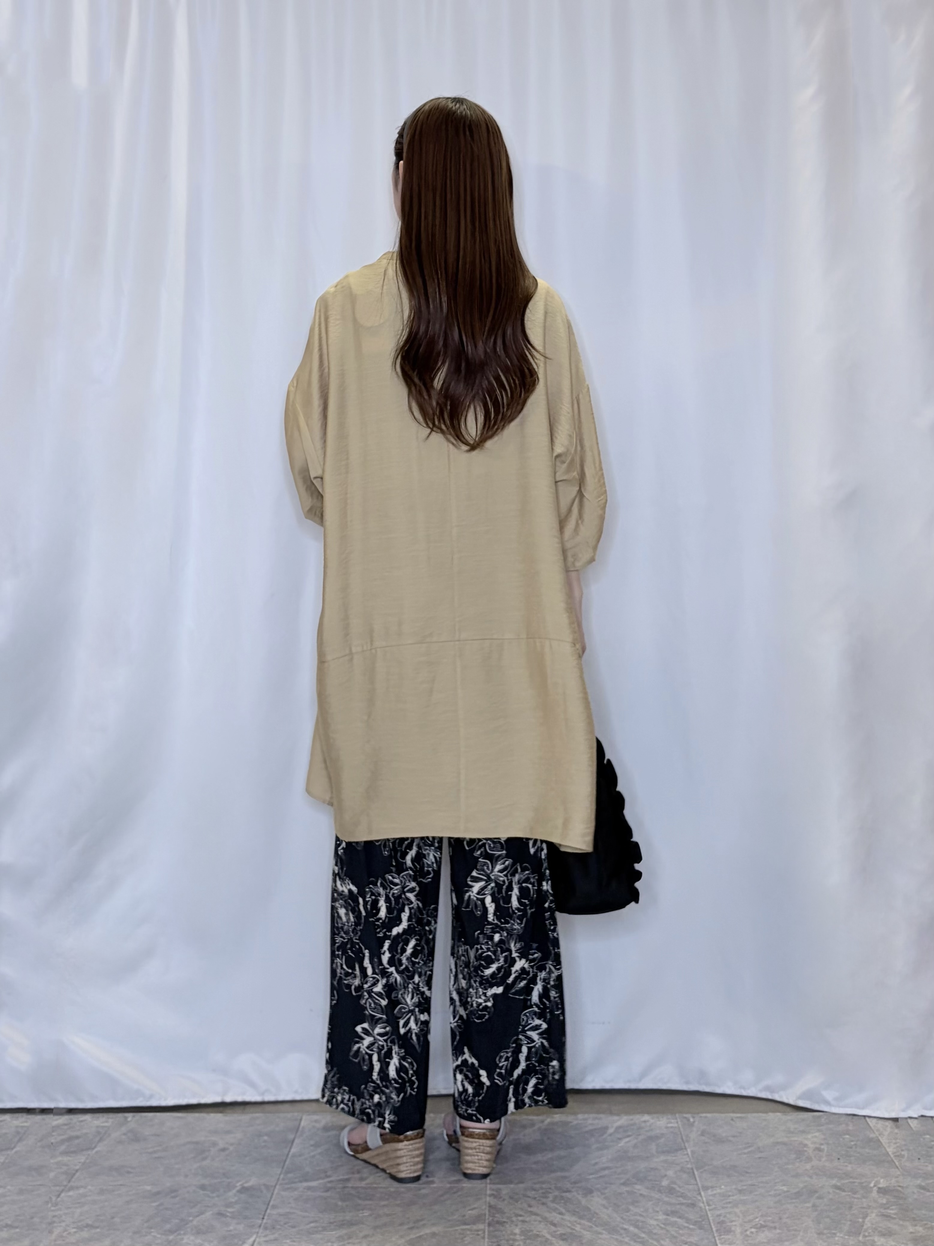 おうめさんの「SHOO･LA･RUE｜【ひんやり/S-LL/洗濯機可】体型カバーにも ゆるっとリラックスチュニック」を使ったコーディネート