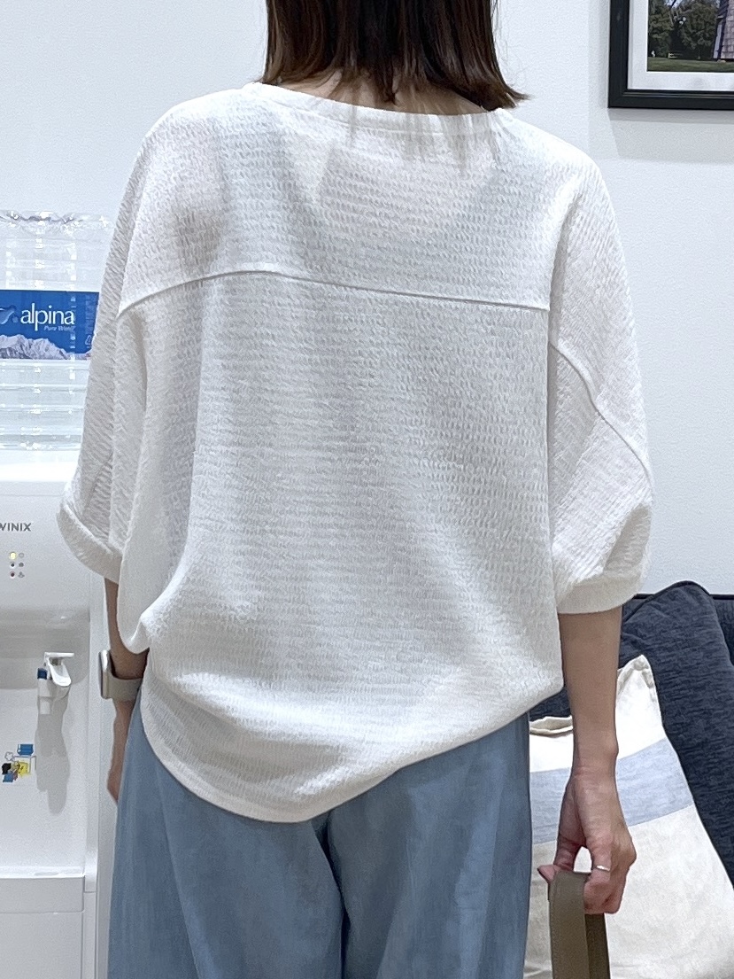 canaさんの「Dessin｜シュリンクジャージ カットソー」を使ったコーディネート