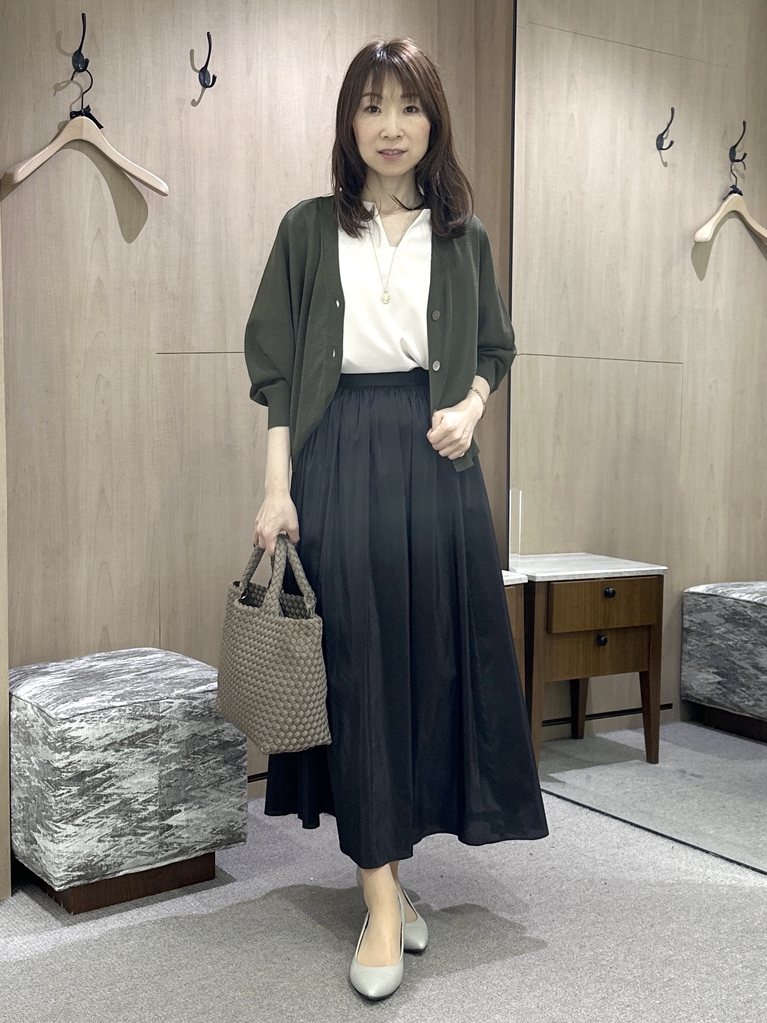Miwaさんの「UNTITLED｜【アンサンブル可/シアー】リネンエステルカーディガン」を使ったコーディネート