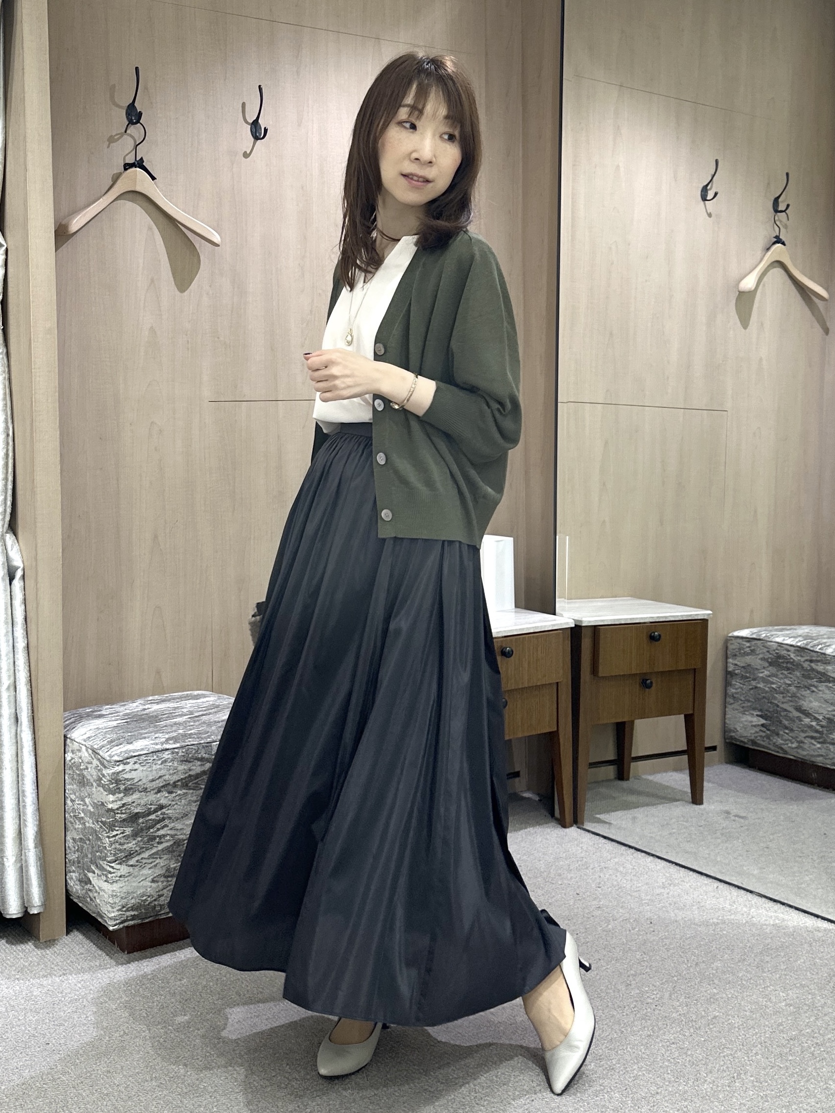 Miwaさんの「UNTITLED｜【アンサンブル可/シアー】リネンエステルカーディガン」を使ったコーディネート