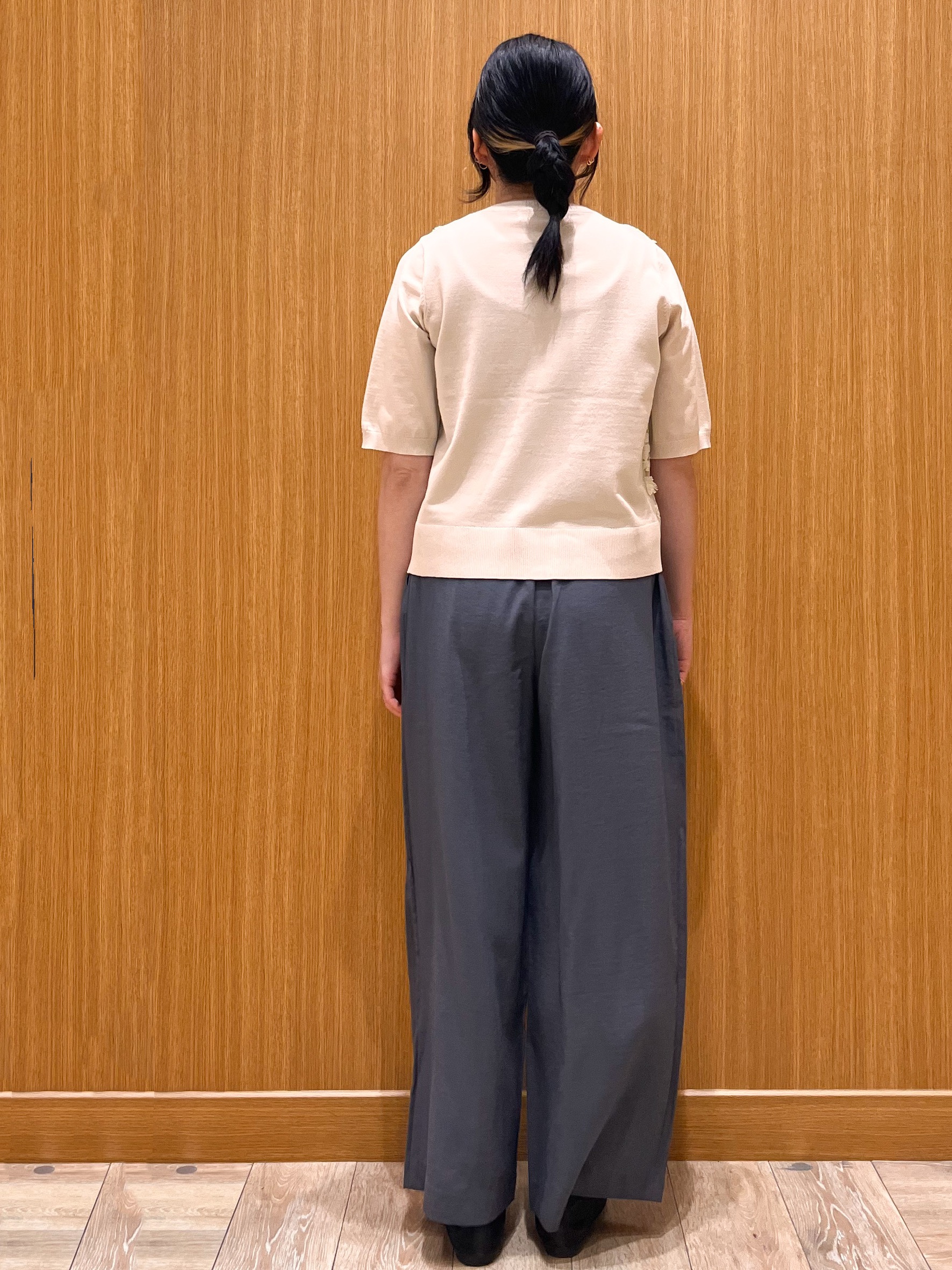 aさんの「OPAQUE.CLIP｜フロントレースニットカーディガン【洗える】」を使ったコーディネート