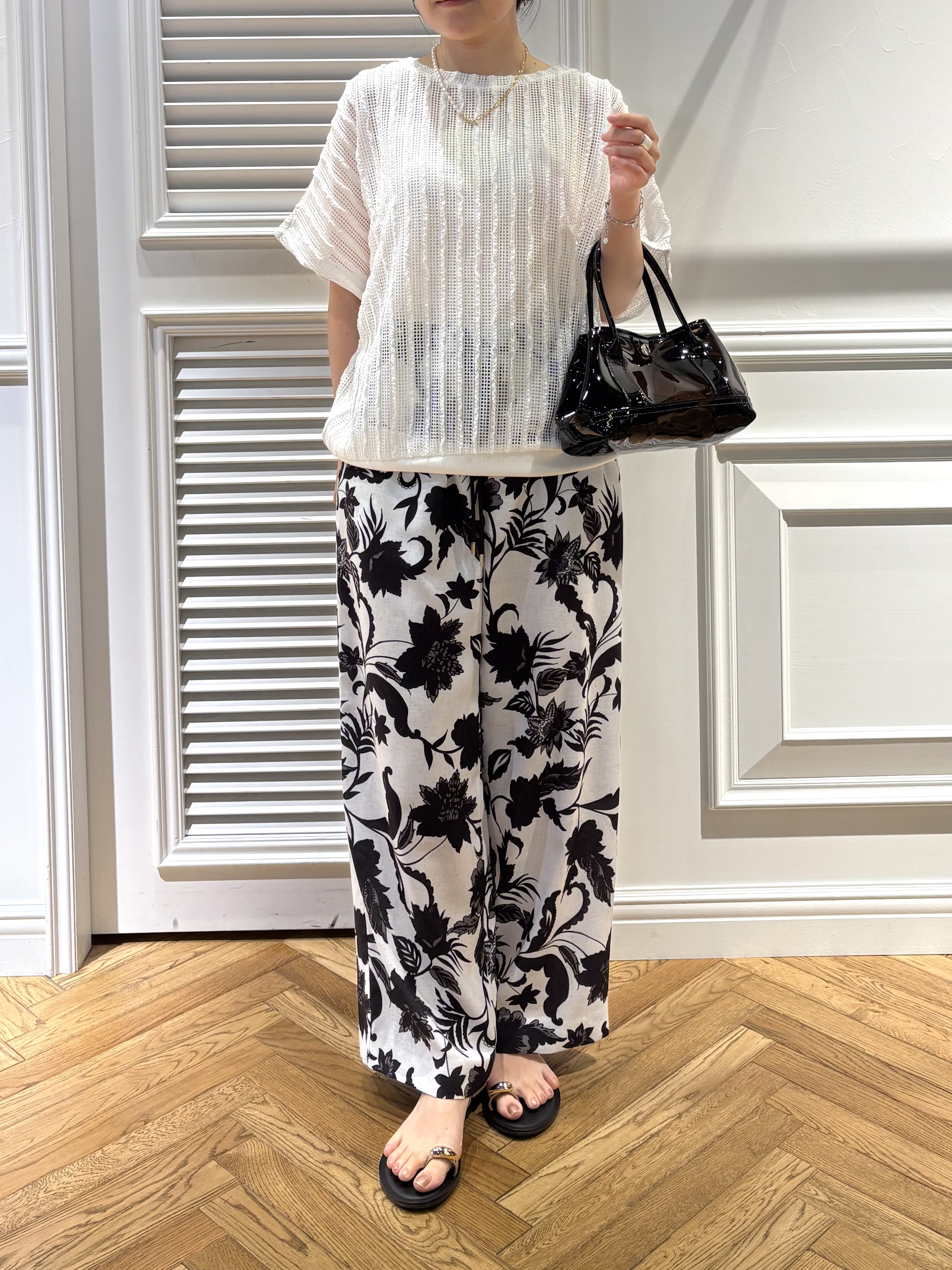 cocoさんの「DRESSTERIOR｜シアーメッシュプルオーバー」を使ったコーディネート