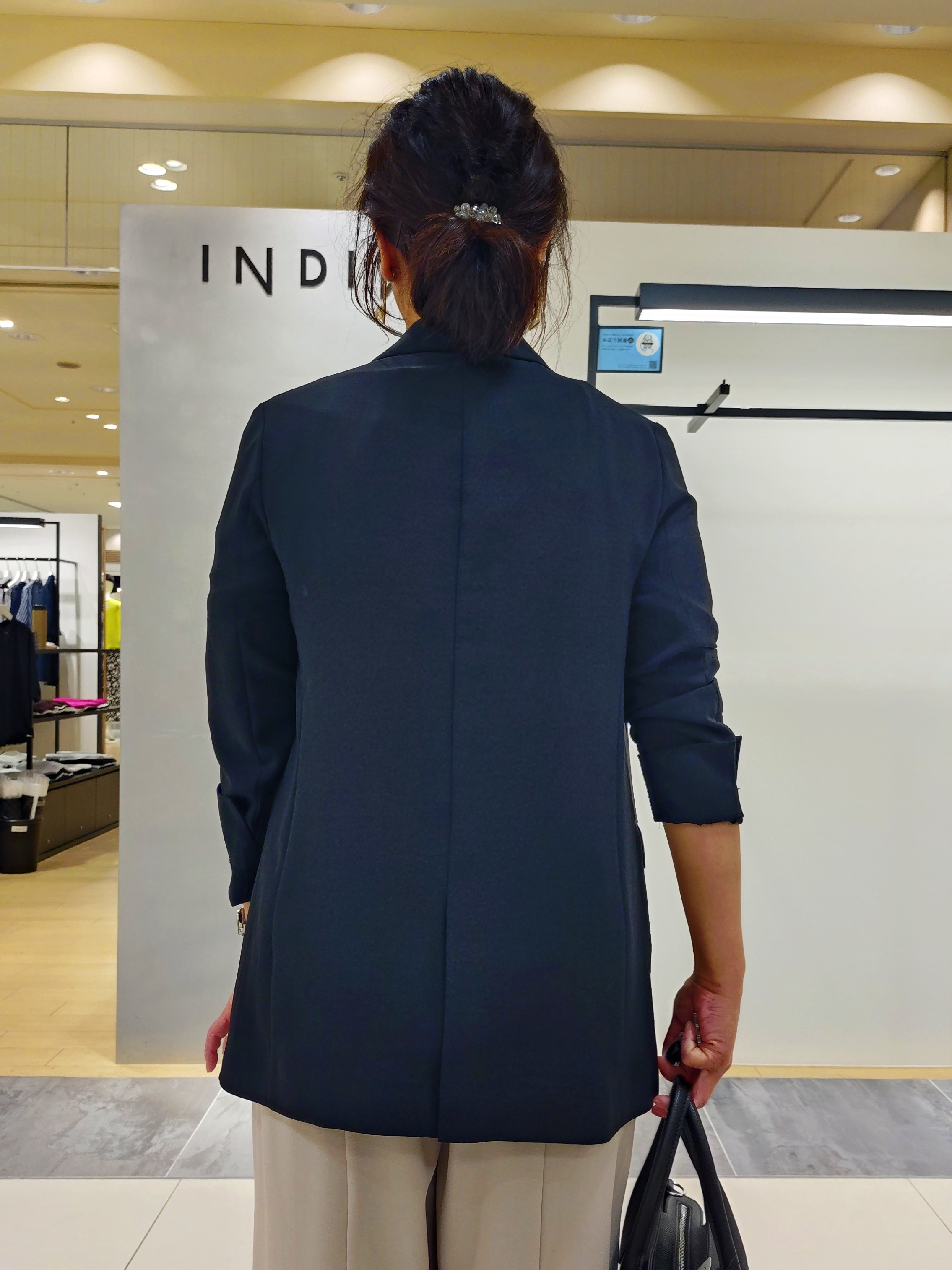 TOMOMIさんの「INDIVI｜【着る日傘】イージーワイドパンツ」を使ったコーディネート