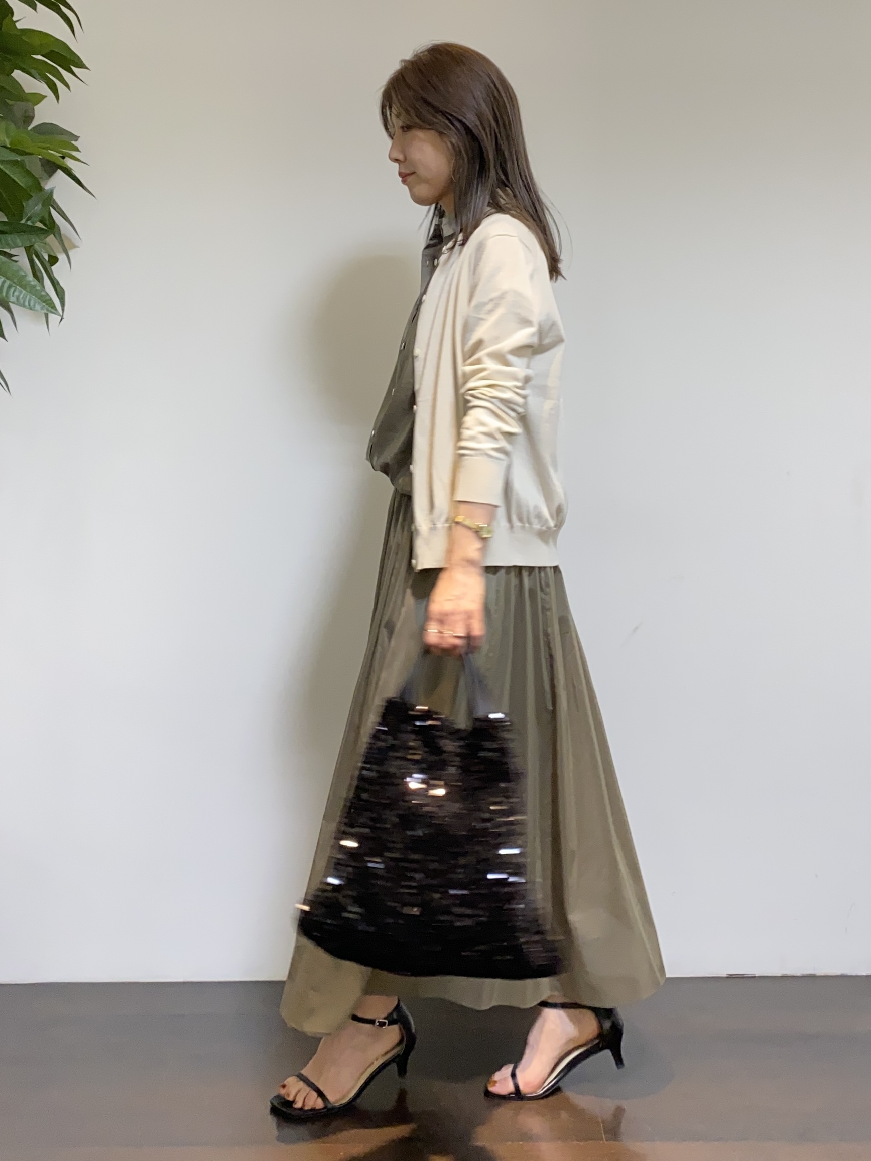 tomoさんの「UNTITLED｜【9色展開/アンサンブル可】コットンクルーネックカーディガン」を使ったコーディネート