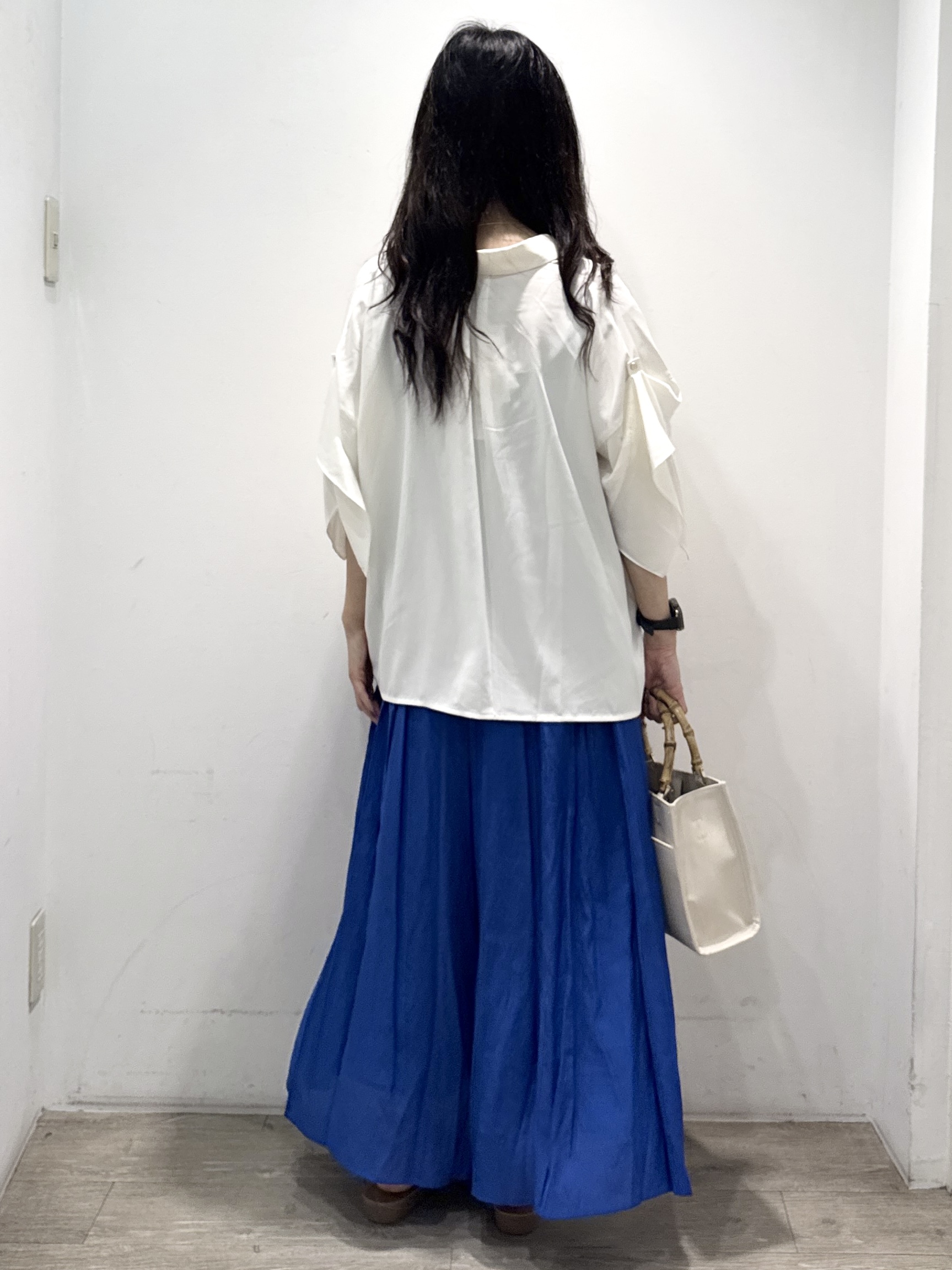 yuicciさんの「OPAQUE.CLIP｜【UV／接触冷感／吸水速乾／】タックスリーブスキッパーブラウス《洗濯機OK》」を使ったコーディネート