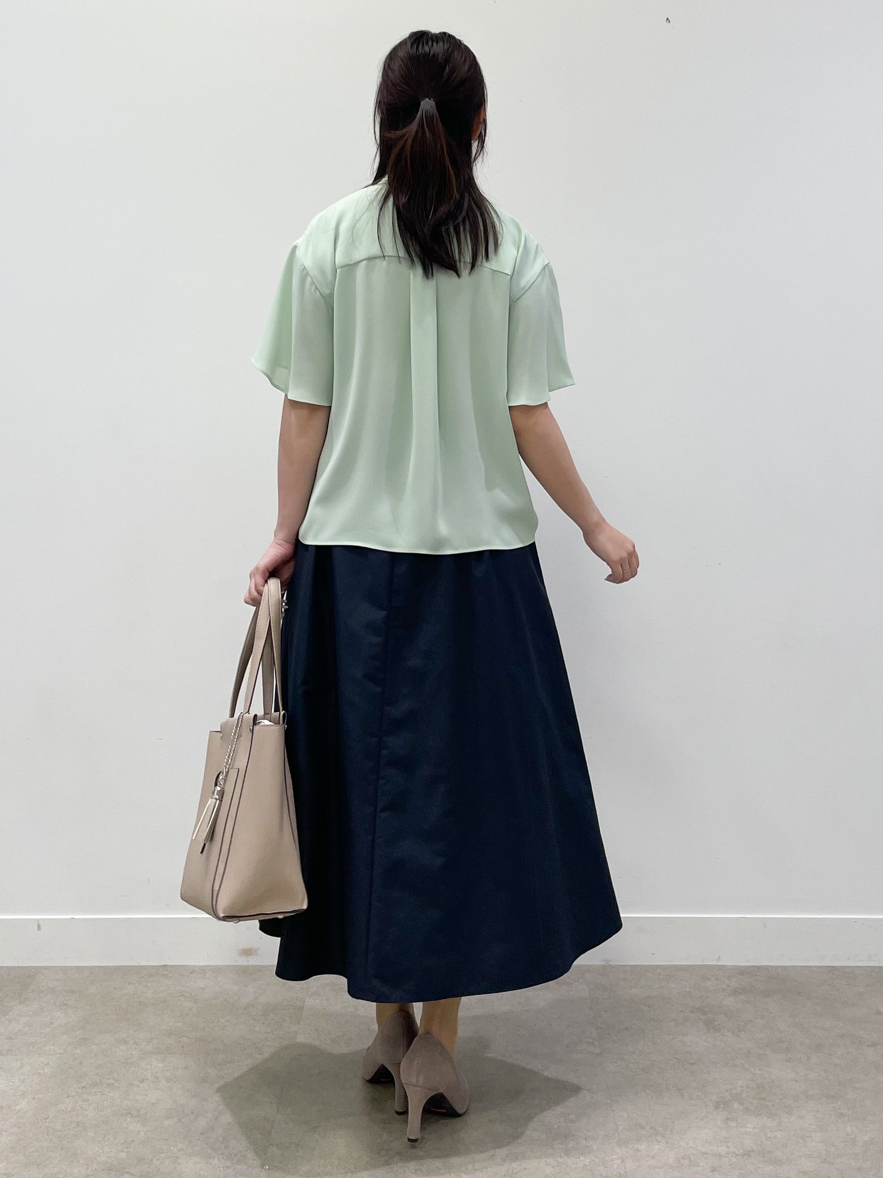 yukariさんの「Reflect｜【マシンウォッシュ可】フレアスリーブボウタイブラウス」を使ったコーディネート
