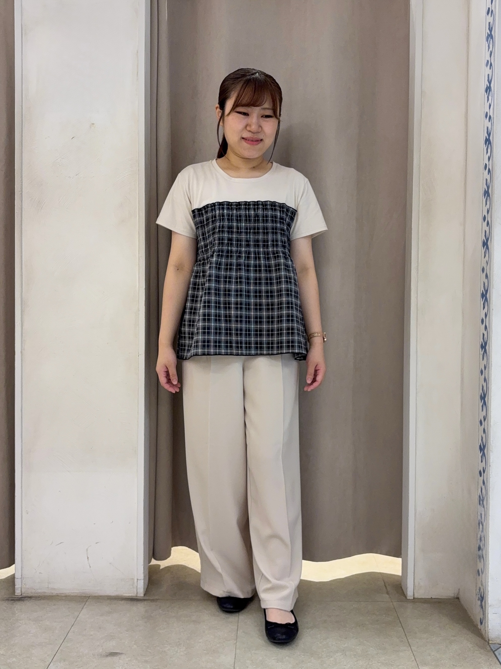 SO(R)Aさんの「SHOO･LA･RUE｜【ひんやり/体型カバー】冷房、UV対策で持ってて安心 さらさら五分袖ボレロカーディガン」を使ったコーディネート