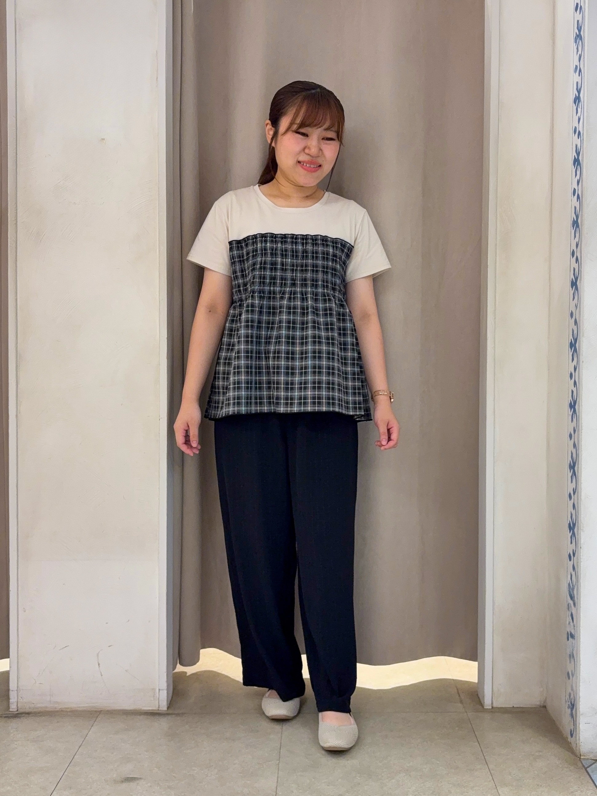 SO(R)Aさんの「SHOO･LA･RUE｜【ひんやり/体型カバー】冷房、UV対策で持ってて安心 さらさら五分袖ボレロカーディガン」を使ったコーディネート