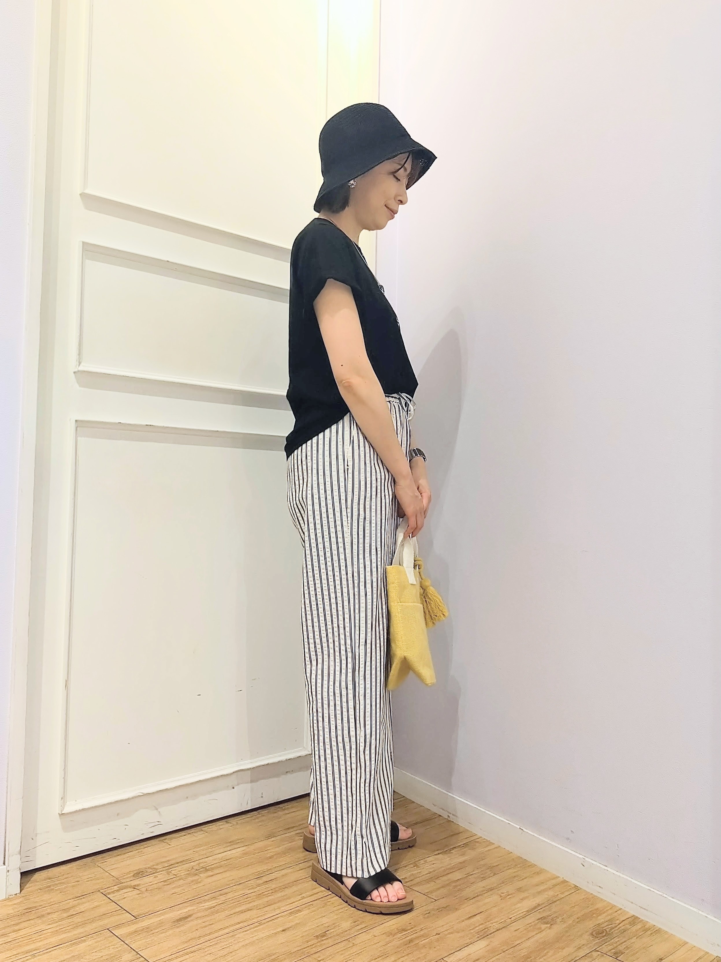 miomioさんの「SHOO･LA･RUE｜【PEANUTS】ひんやりプリントTシャツ」を使ったコーディネート