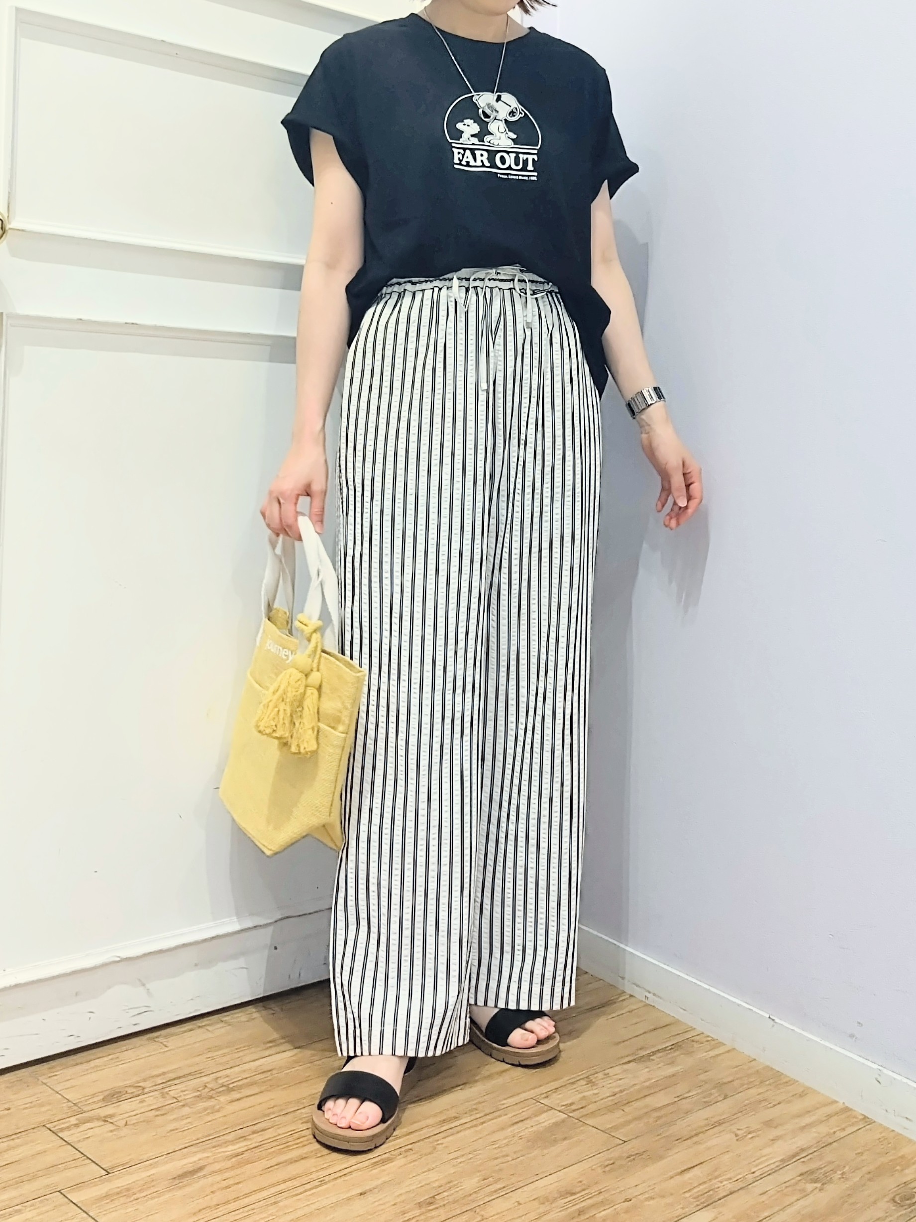 miomioさんの「SHOO･LA･RUE｜【PEANUTS】ひんやりプリントTシャツ」を使ったコーディネート