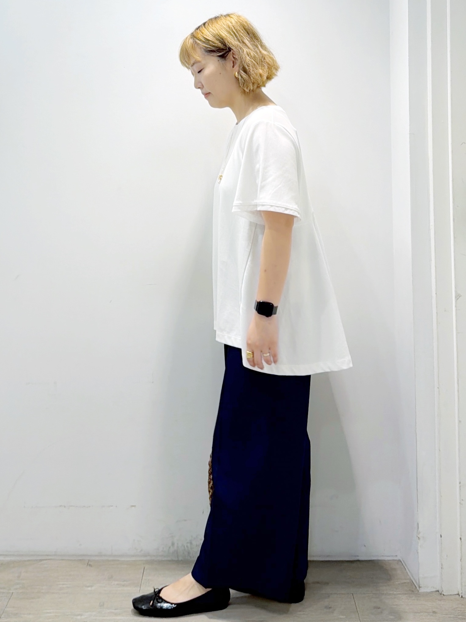 sumicaさんの「OPAQUE.CLIP｜【UVケア／接触冷感】スーパーアイス 袖チュールペプラムカットソー《洗濯機OK》」を使ったコーディネート