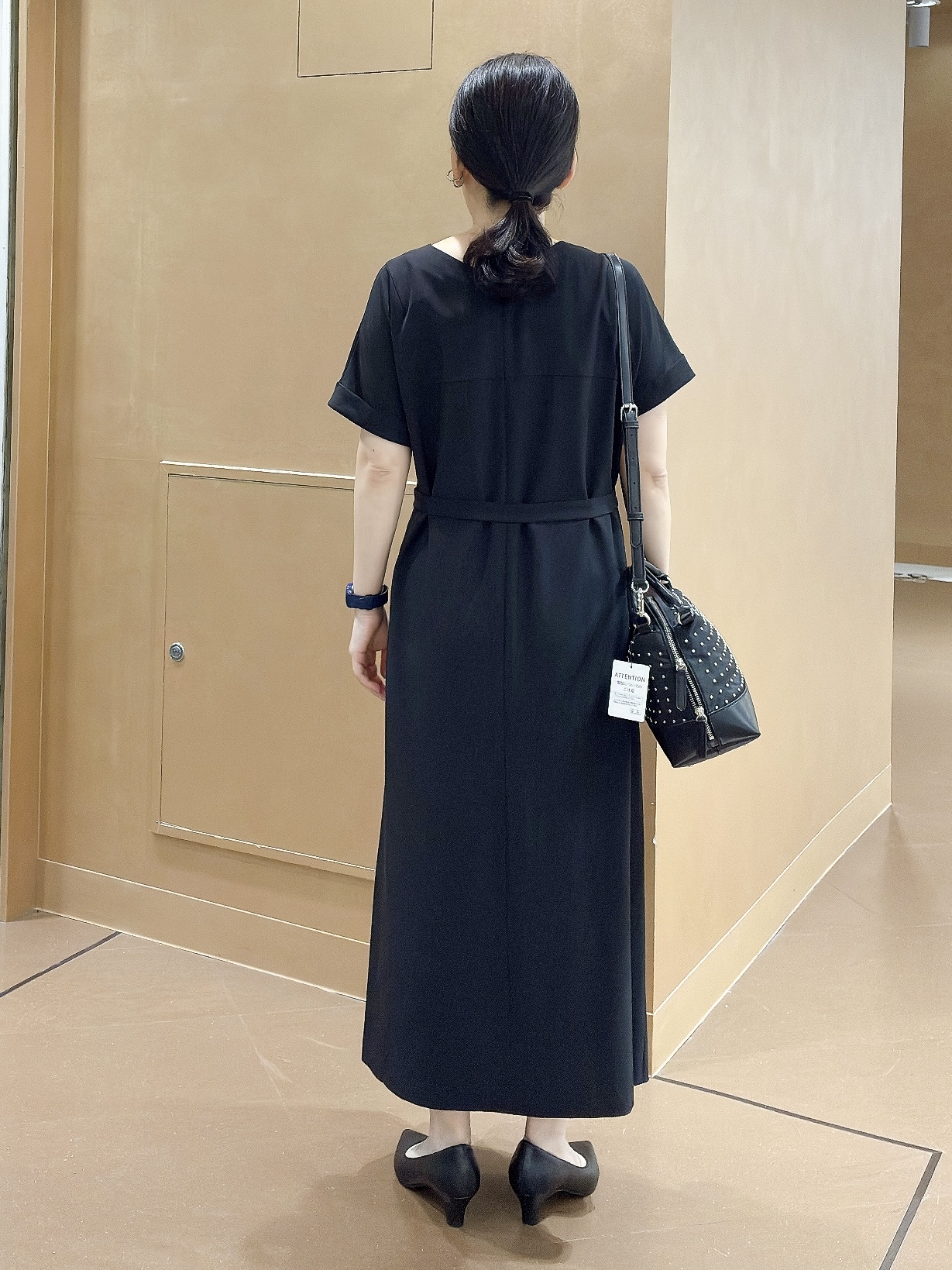 hattoriさんの「INDIVI｜【華奢見え】ベルト付きナローワンピース」を使ったコーディネート