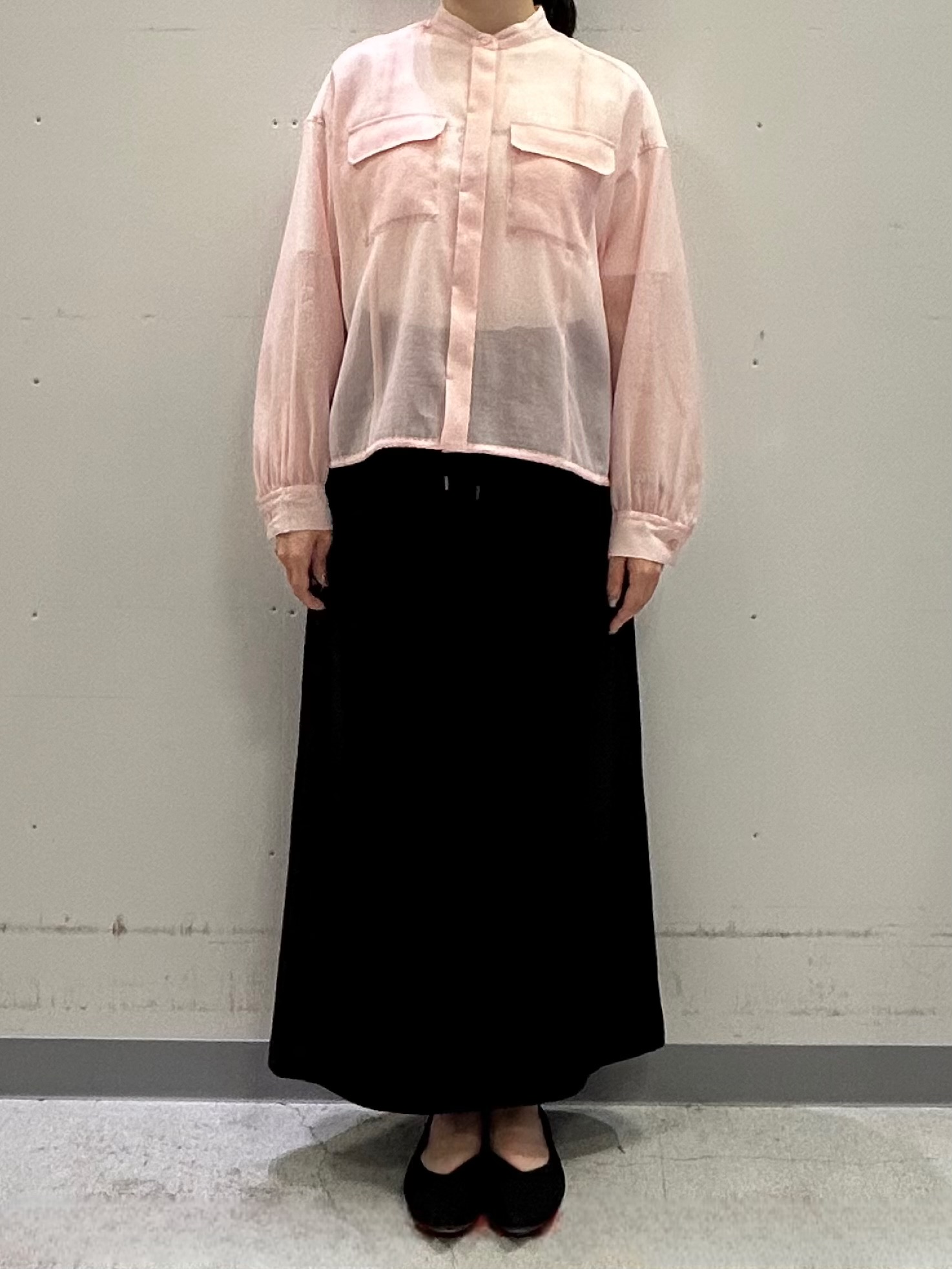 noeさんの「INDIVI｜【トレンド／2WAY】裾ドロスト付きシアーブラウスブルゾン」を使ったコーディネート