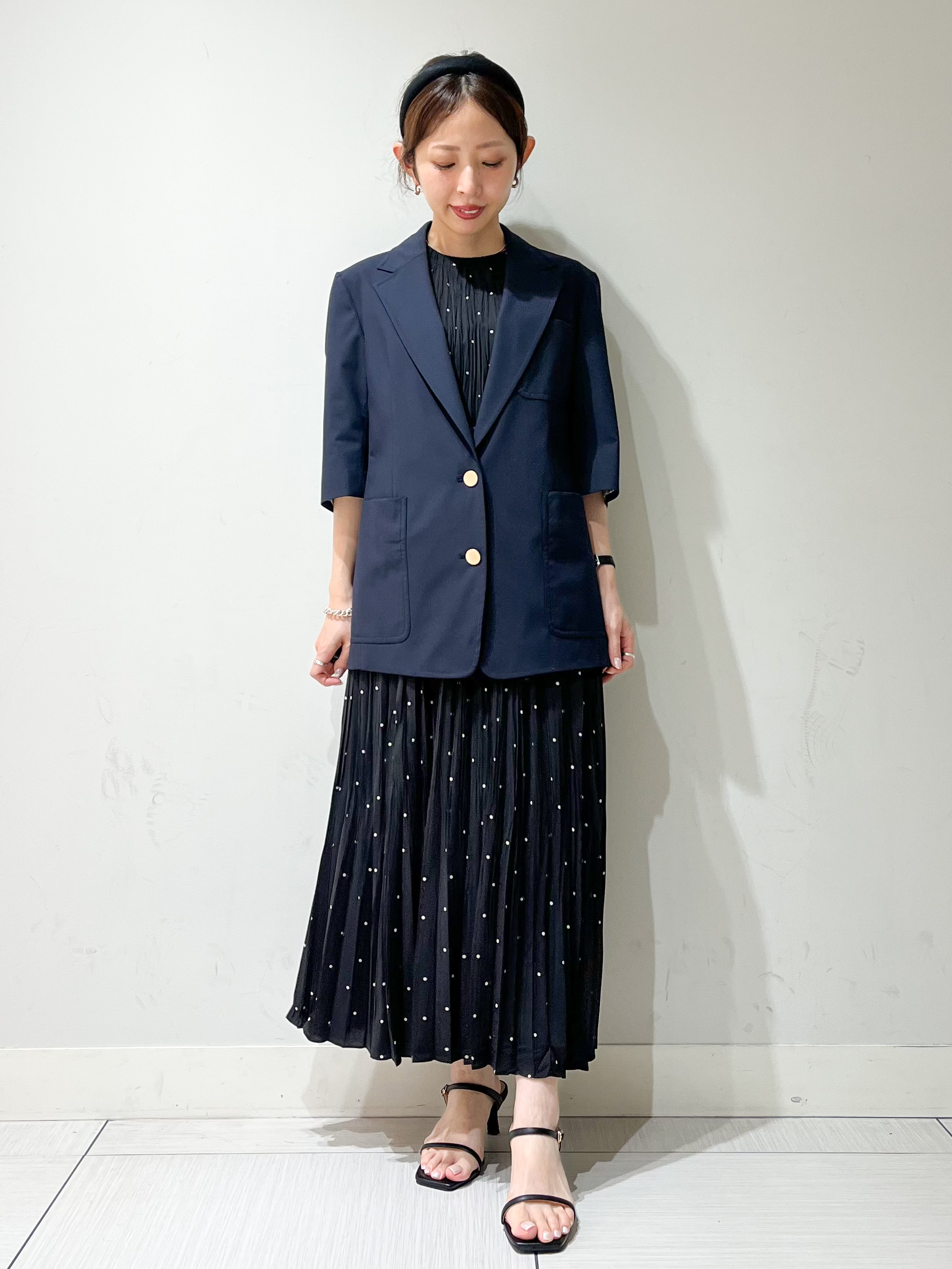 じゅんさんの「DRESSTERIOR｜【接触冷感/セットアップ可】 2WAYストレッチスリークオータージャケット」を使ったコーディネート