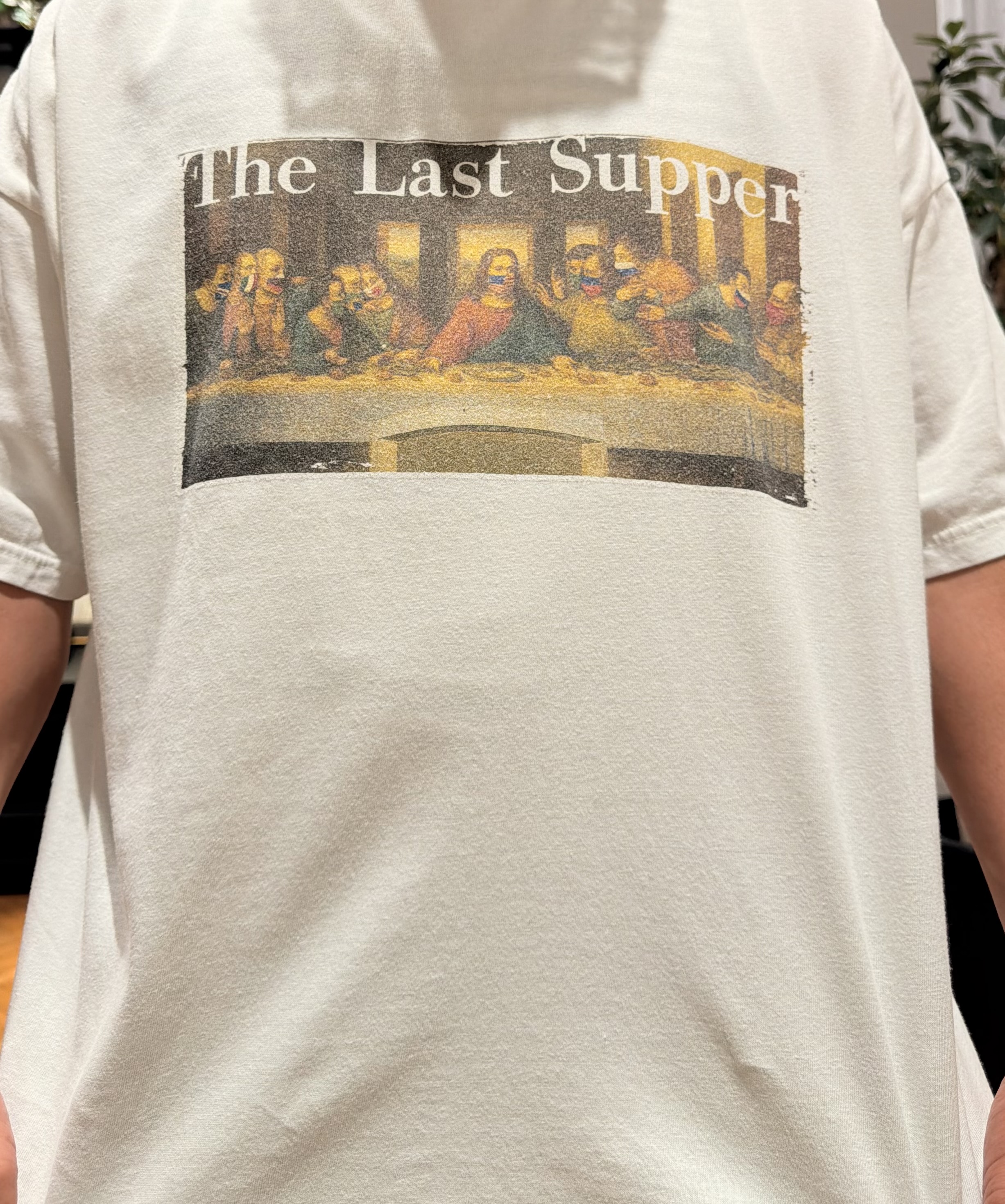 鶴田大士さんの「DRESSTERIOR｜REMI RELIEF(レミリリーフ) THE LAST SUPPER TEE（ザ ラスト サパー 」を使ったコーディネート
