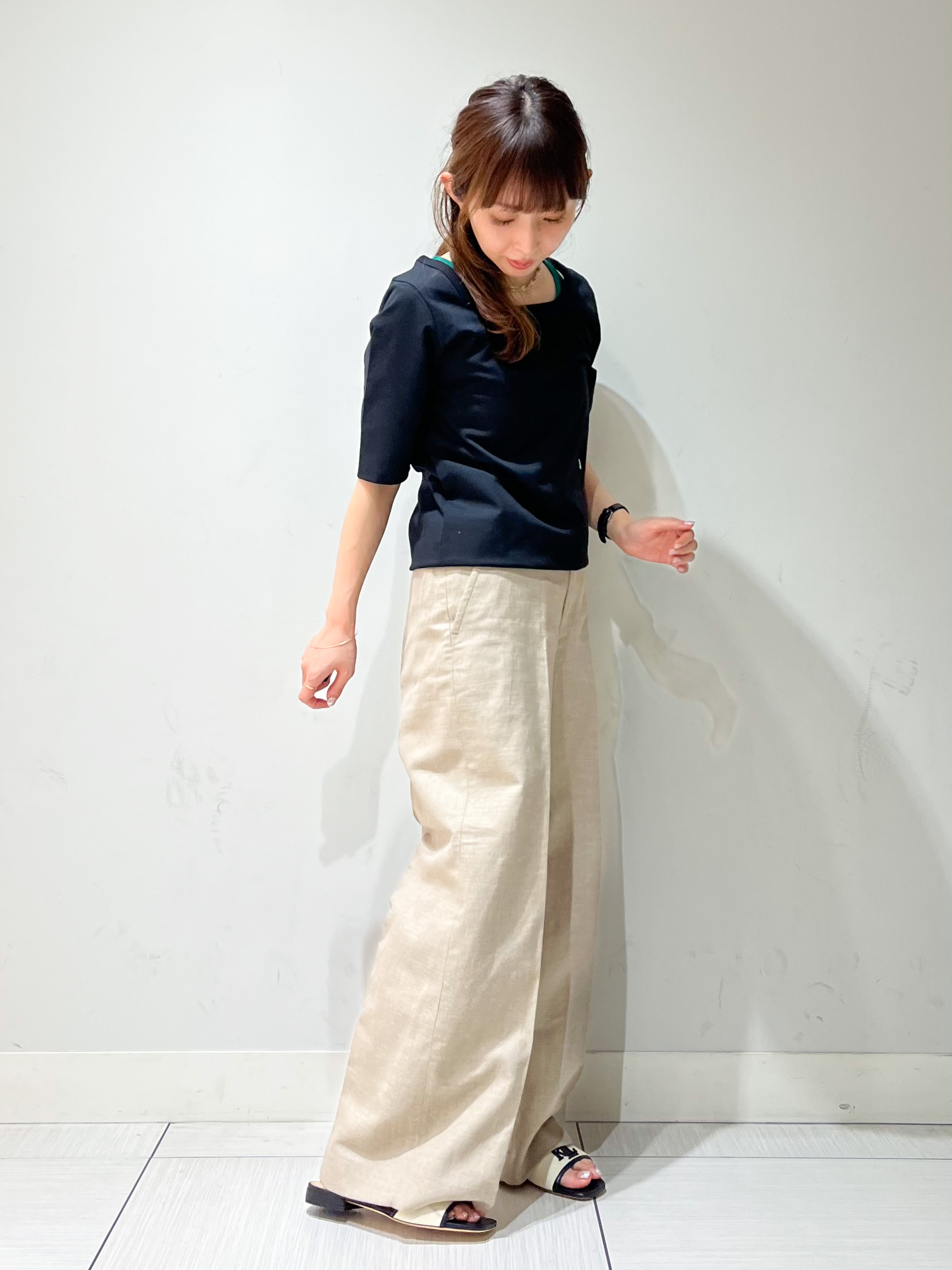 じゅんさんの「DRESSTERIOR｜【接触冷感/UVカット/抗菌防臭/しわ防止】クールデオドラント スクエアネックプルオーバー」を使ったコーディネート