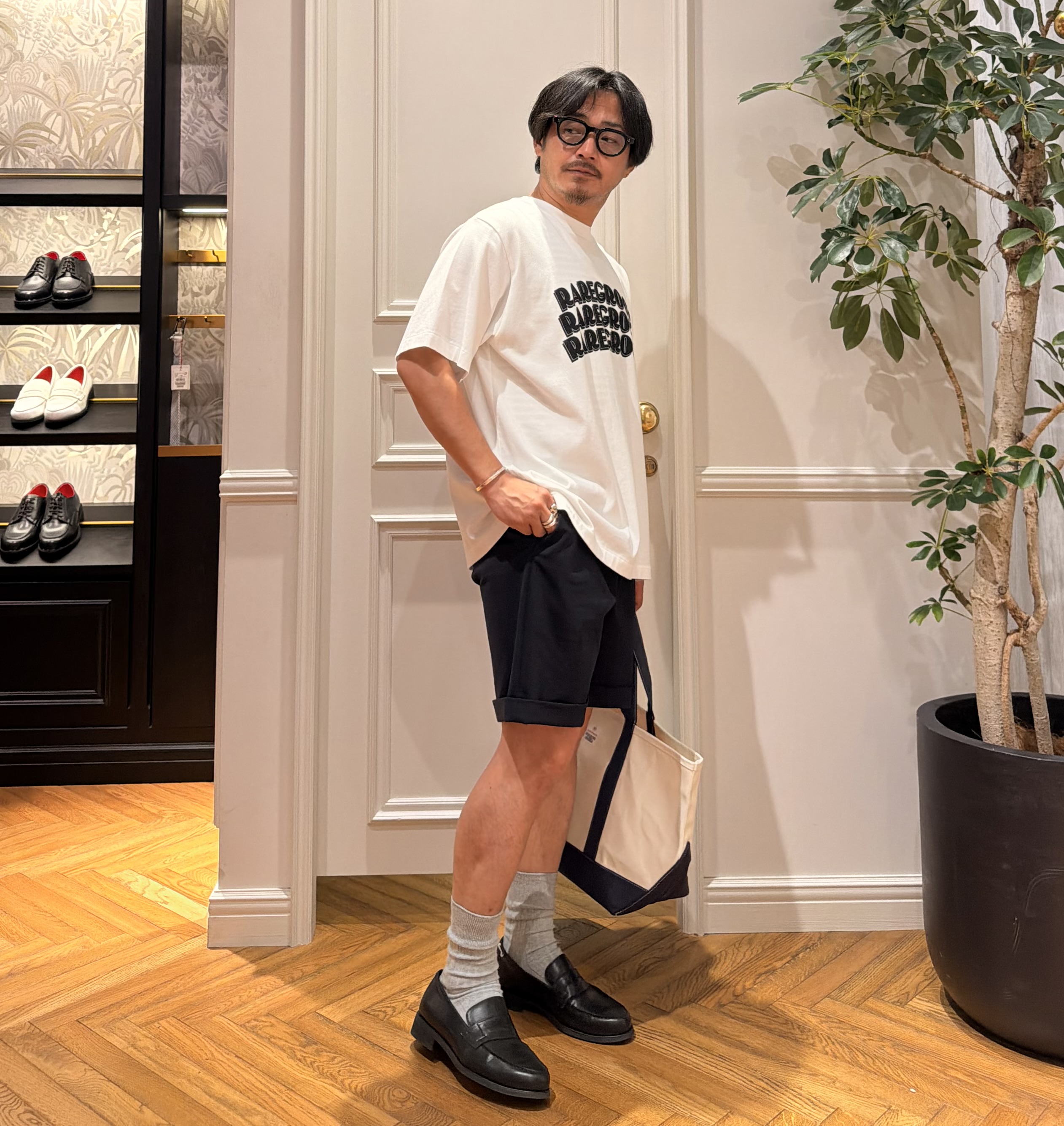 鶴田大士さんの「DRESSTERIOR｜【干場義雅&times;MOVB&times;DRESSTERIOR/ウォッシャブル】トリプルコラボ DUPLEX COTT」を使ったコーディネート