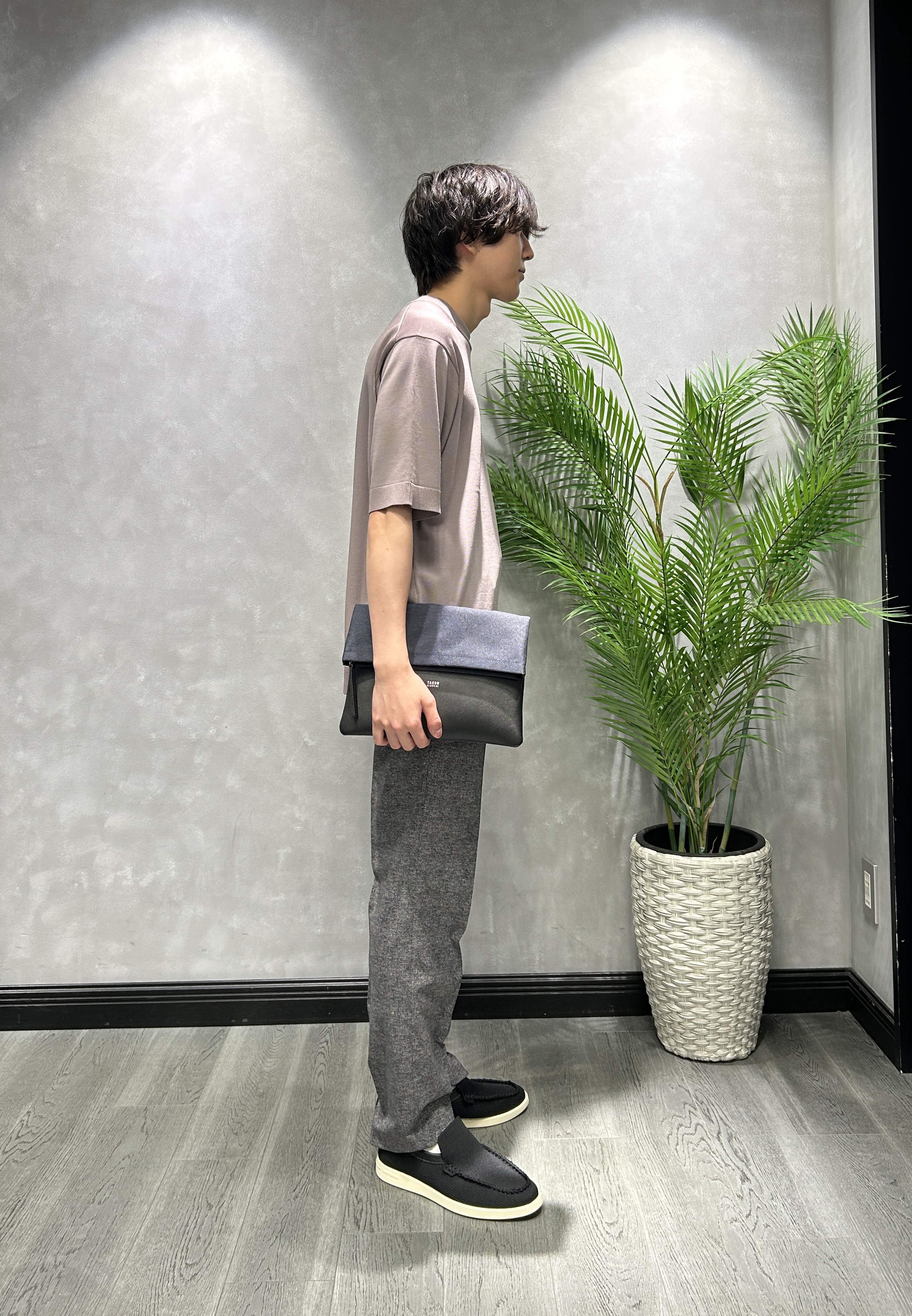 ruiさんの「TAKEO KIKUCHI｜【接触冷感/洗える】ヴィスコースナイロンモックネックニット」を使ったコーディネート