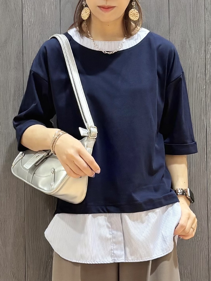meiさんの「SHOO･LA･RUE｜【インせず着られる/二の腕隠れる】重ね着風 シャツドッキングトップス」を使ったコーディネート