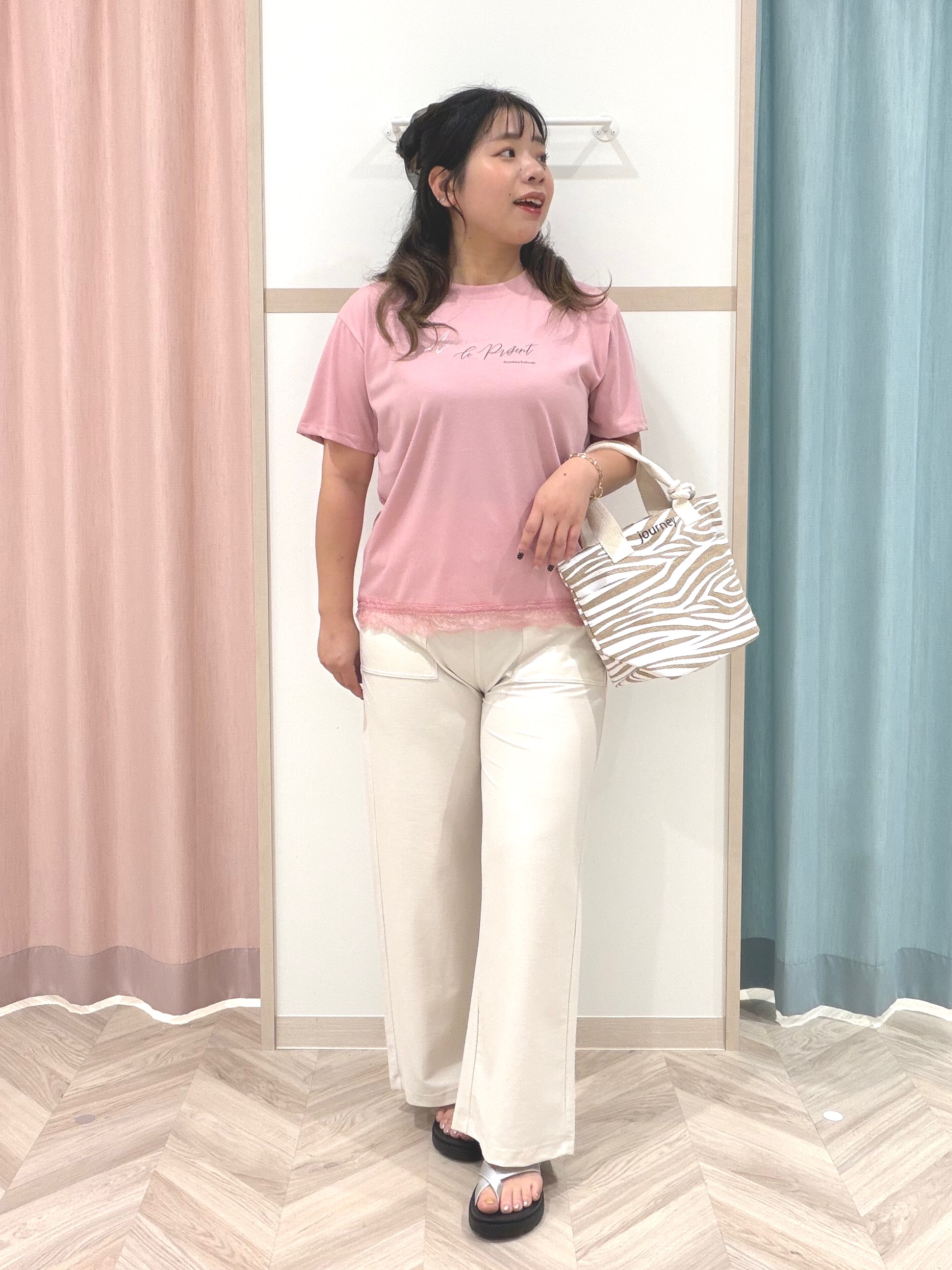 まちゃんなちゃんさんの「SHOO･LA･RUE｜【ひんやり/S-LL/洗濯機可】さらりと涼しい ストレッチベイカーパンツ」を使ったコーディネート