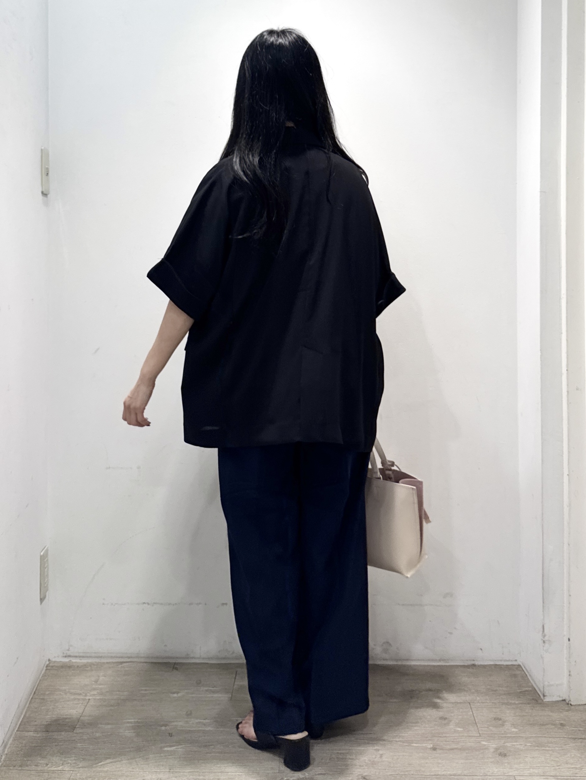 yuicciさんの「OPAQUE.CLIP｜【接触冷感／吸水速乾／防シワ】リネンライクテーラードジャケット《洗濯機OK》」を使ったコーディネート