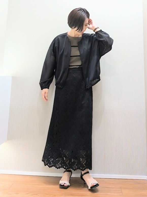 ミズタさんの「UNTITLED｜トリコットシアーブラウス」を使ったコーディネート
