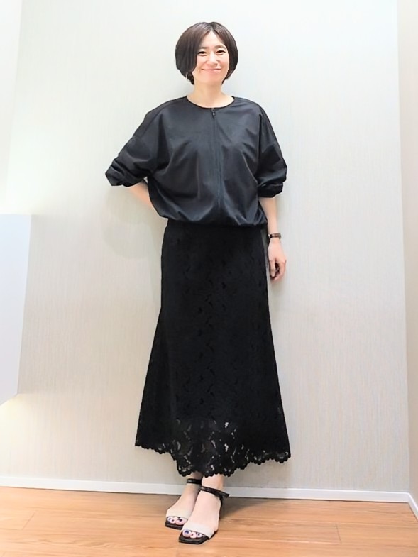 ミズタさんの「UNTITLED｜トリコットシアーブラウス」を使ったコーディネート