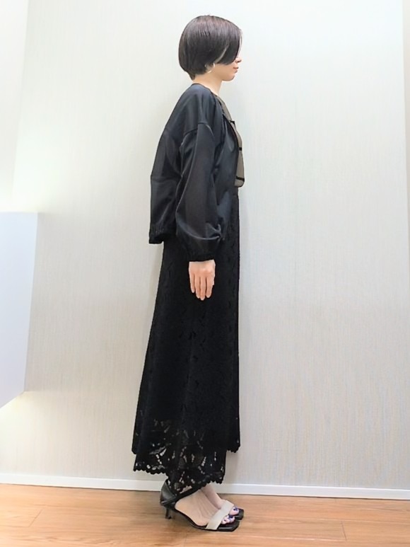 ミズタさんの「UNTITLED｜トリコットシアーブラウス」を使ったコーディネート