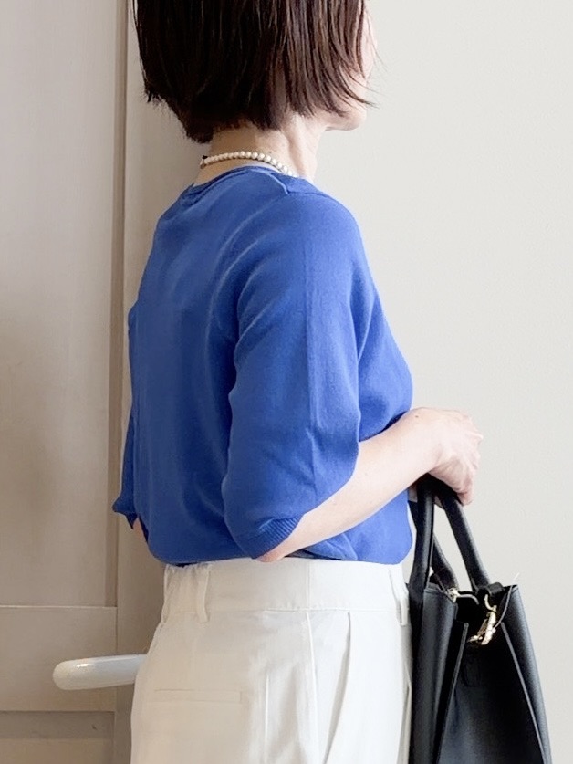 yamakoさんの「grove｜【シリーズ累計36万枚/UVカット・ひんやり・洗濯機OK】やわらかドライタッチ 五分袖クルーネックニ」を使ったコーディネート