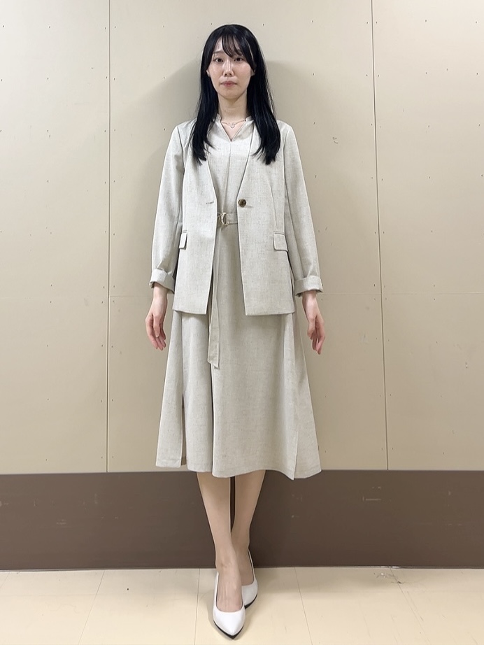 sechiさんの「UNTITLED｜【さらりと快適/セットアップ可/UV/接触冷感】スラブカラーレスジャケット」を使ったコーディネート