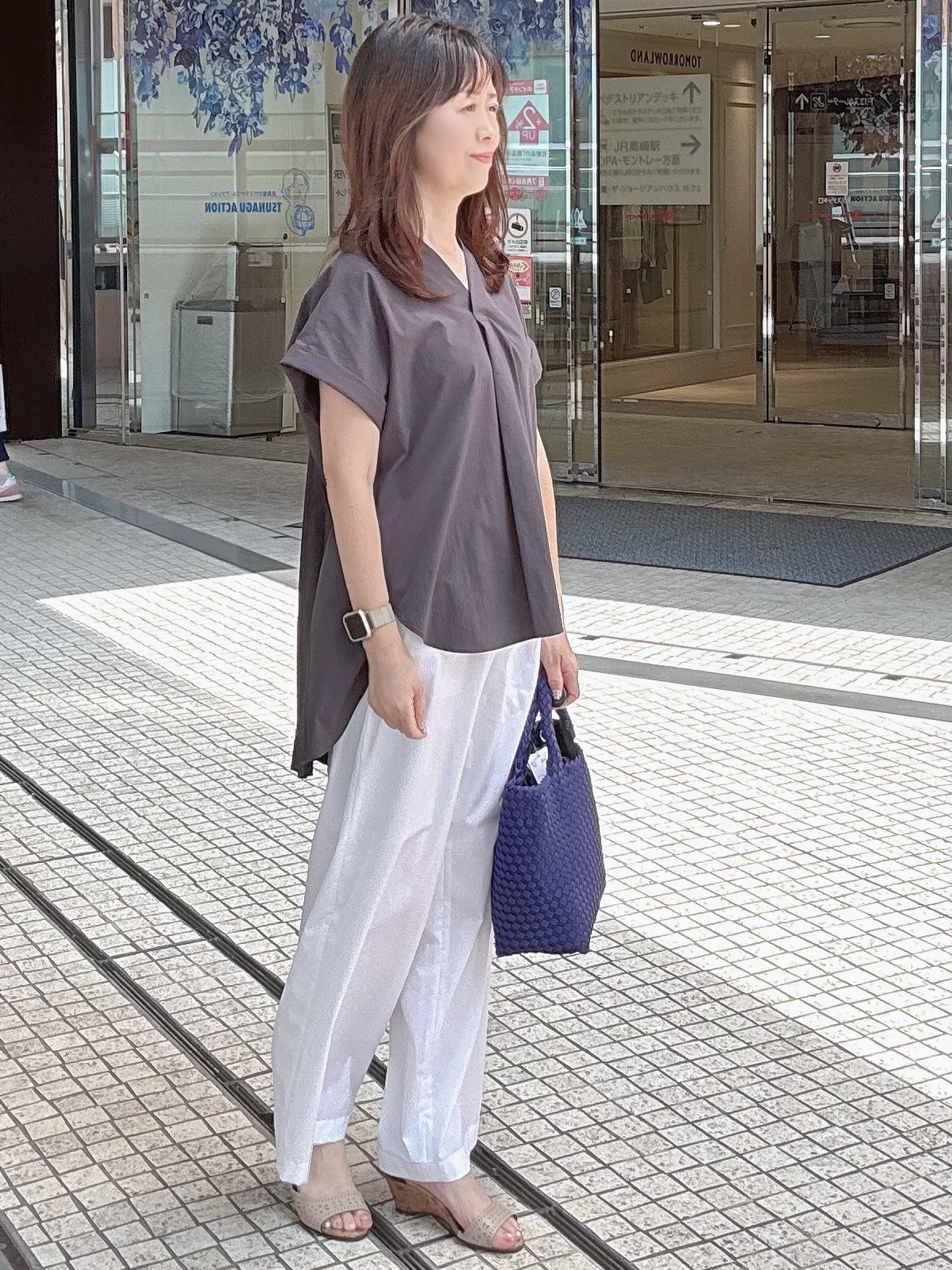 makiさんの「UNTITLED｜【多機能付き】バックプリーツデザインブラウス」を使ったコーディネート
