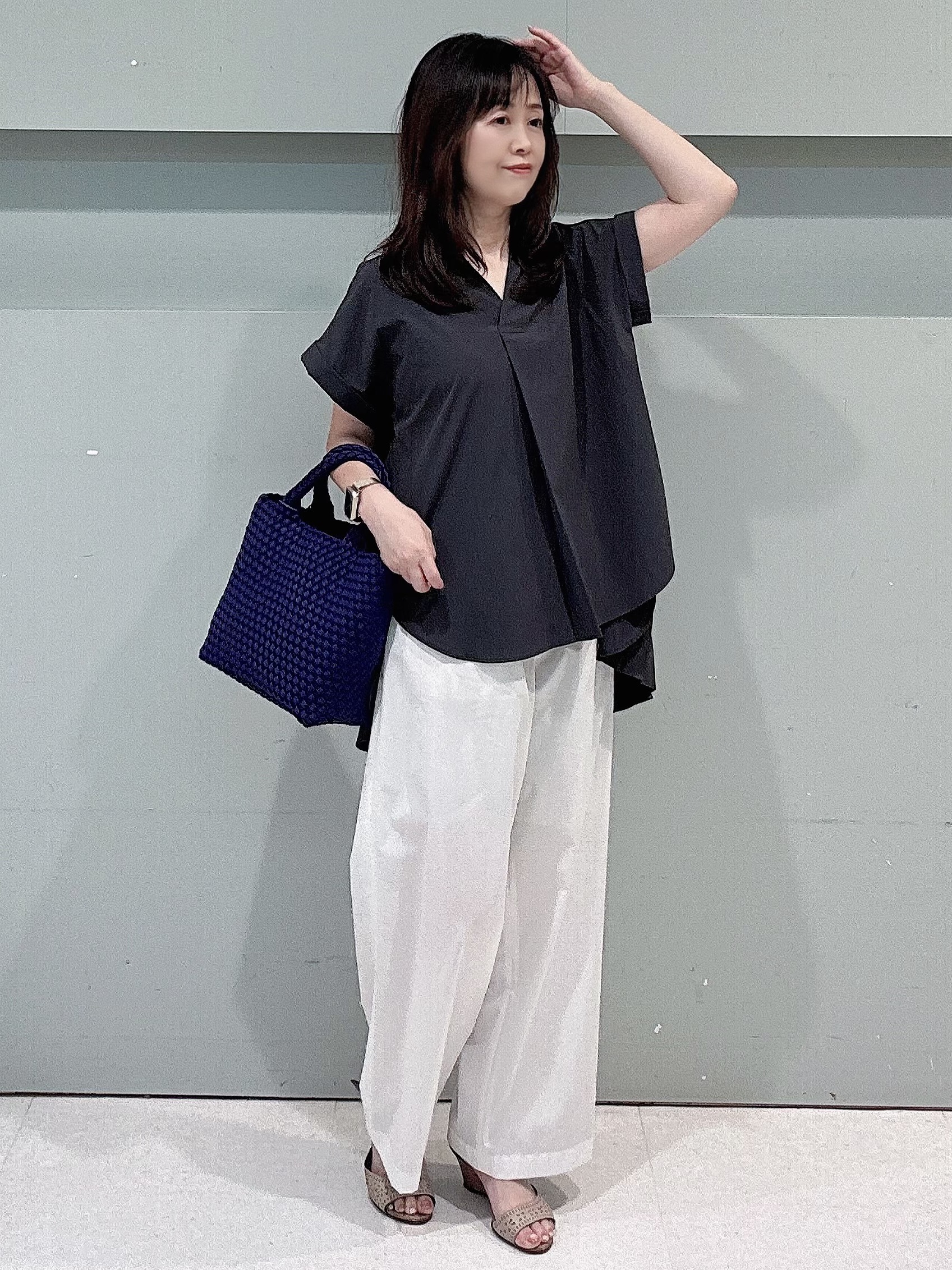 makiさんの「UNTITLED｜【多機能付き】バックプリーツデザインブラウス」を使ったコーディネート