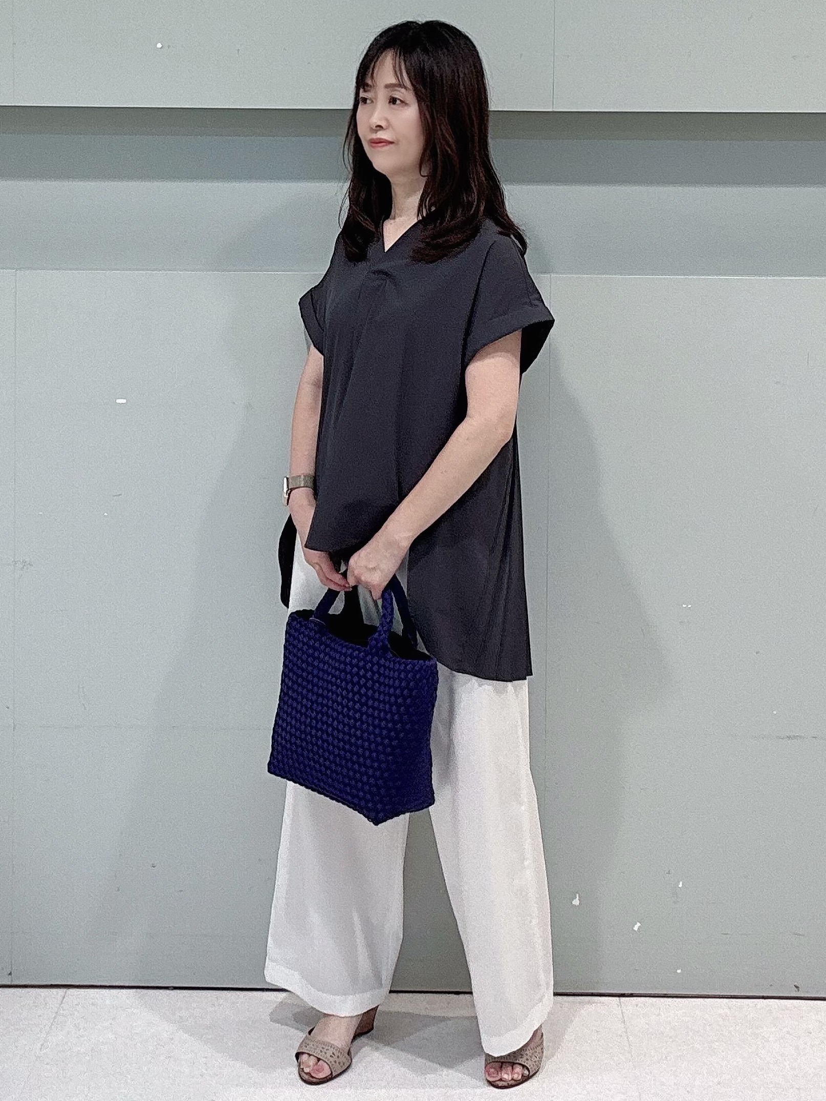 makiさんの「UNTITLED｜【多機能付き】バックプリーツデザインブラウス」を使ったコーディネート